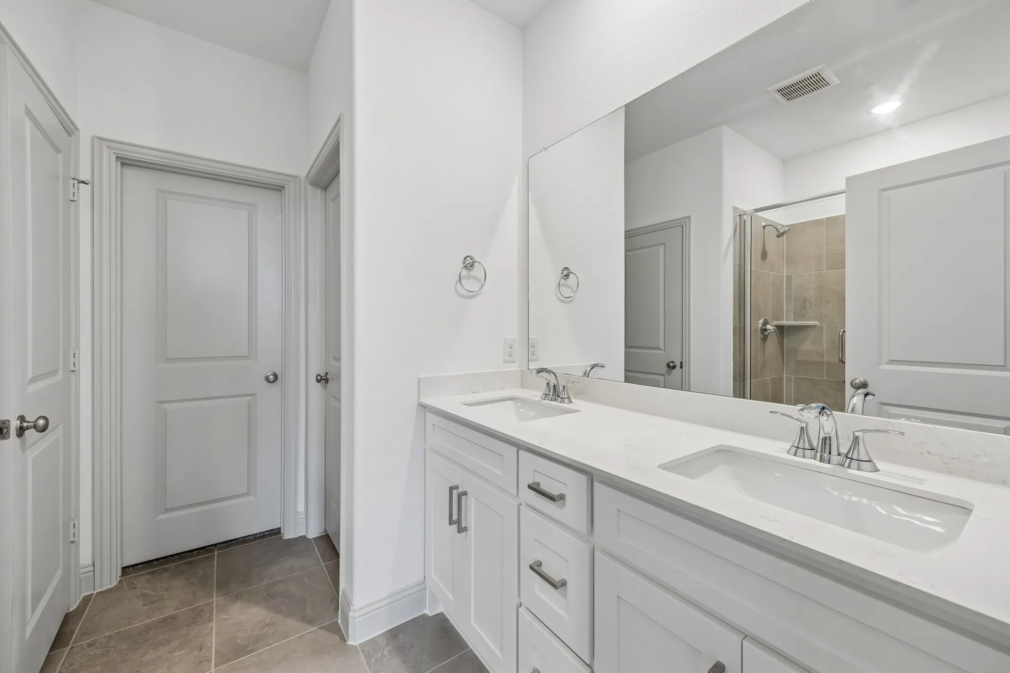 Single Family Residence For Sale in Collin County , 3117 Lucia Way, Princeton, Texas 75407, 4 Bedroom, 3 Bathroom, 2 Garage spaces, 2,253 Sqft, built in 2025, New Construction - Complete, mls#21248358, Real Estate Agent in Princeton, Homes For Sale in Collin county, Homes For Sale in Princeton, Realtor in Princeton Texas, Real Estate Brokerage Independent Realty Texas, Luminita Cordes Realtor