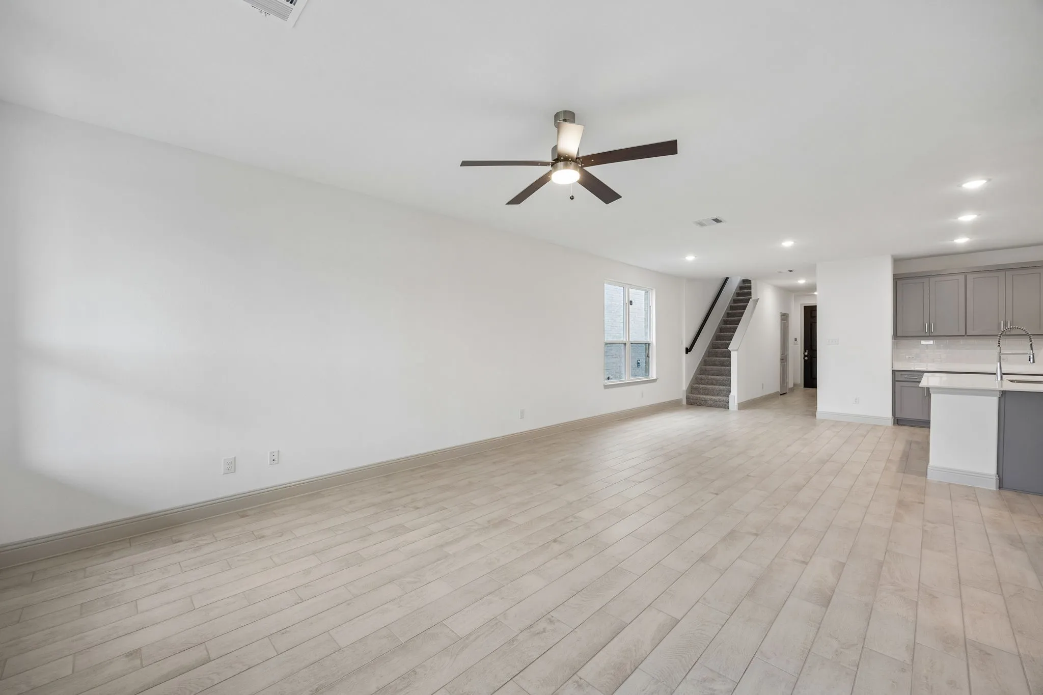 Single Family Residence For Sale in Collin County , 3117 Lucia Way, Princeton, Texas 75407, 4 Bedroom, 3 Bathroom, 2 Garage spaces, 2,253 Sqft, built in 2025, New Construction - Complete, mls#21248358, Real Estate Agent in Princeton, Homes For Sale in Collin county, Homes For Sale in Princeton, Realtor in Princeton Texas, Real Estate Brokerage Independent Realty Texas, Luminita Cordes Realtor