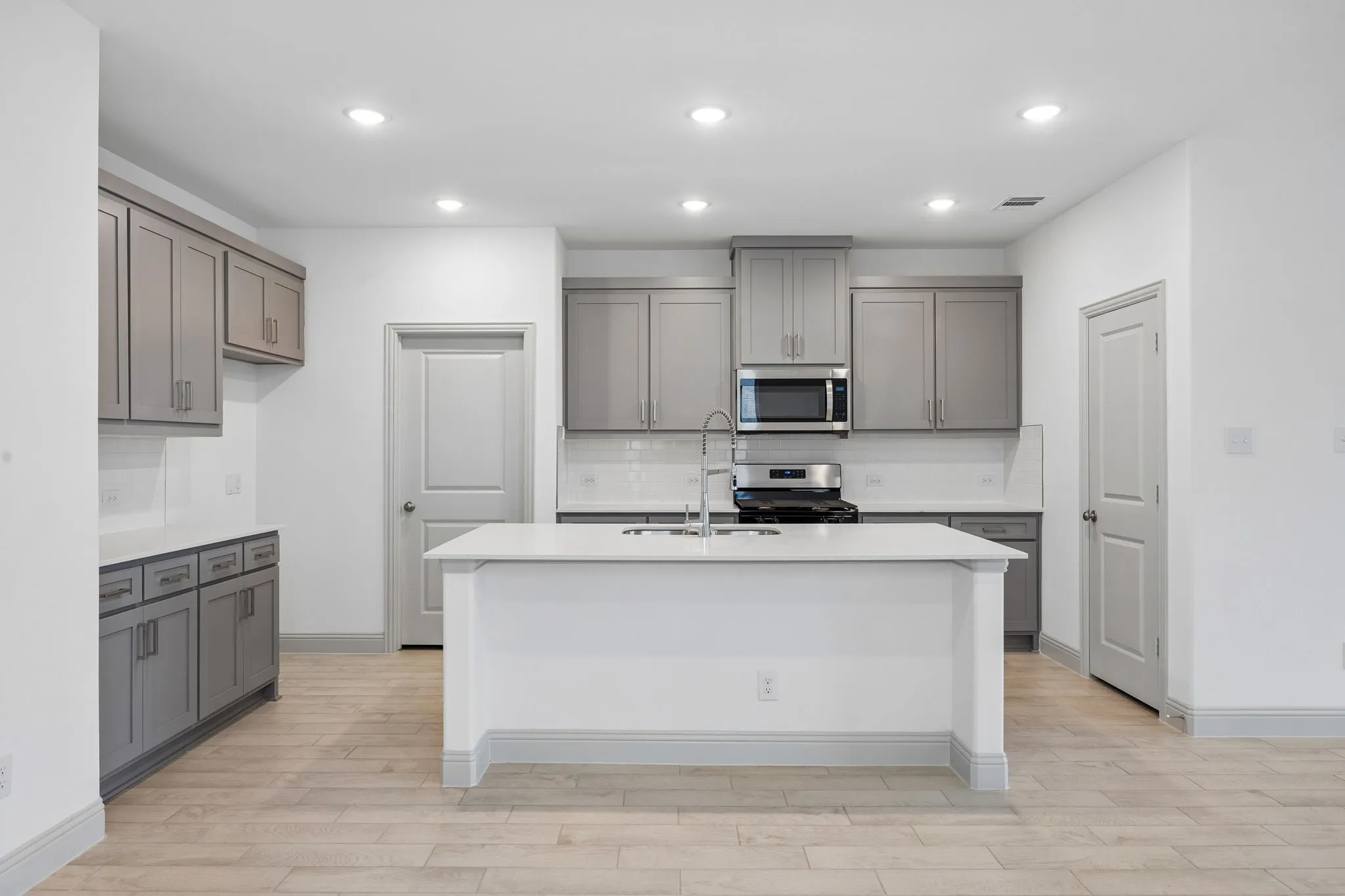 Single Family Residence For Sale in Collin County , 3117 Lucia Way, Princeton, Texas 75407, 4 Bedroom, 3 Bathroom, 2 Garage spaces, 2,253 Sqft, built in 2025, New Construction - Complete, mls#21248358, Real Estate Agent in Princeton, Homes For Sale in Collin county, Homes For Sale in Princeton, Realtor in Princeton Texas, Real Estate Brokerage Independent Realty Texas, Luminita Cordes Realtor