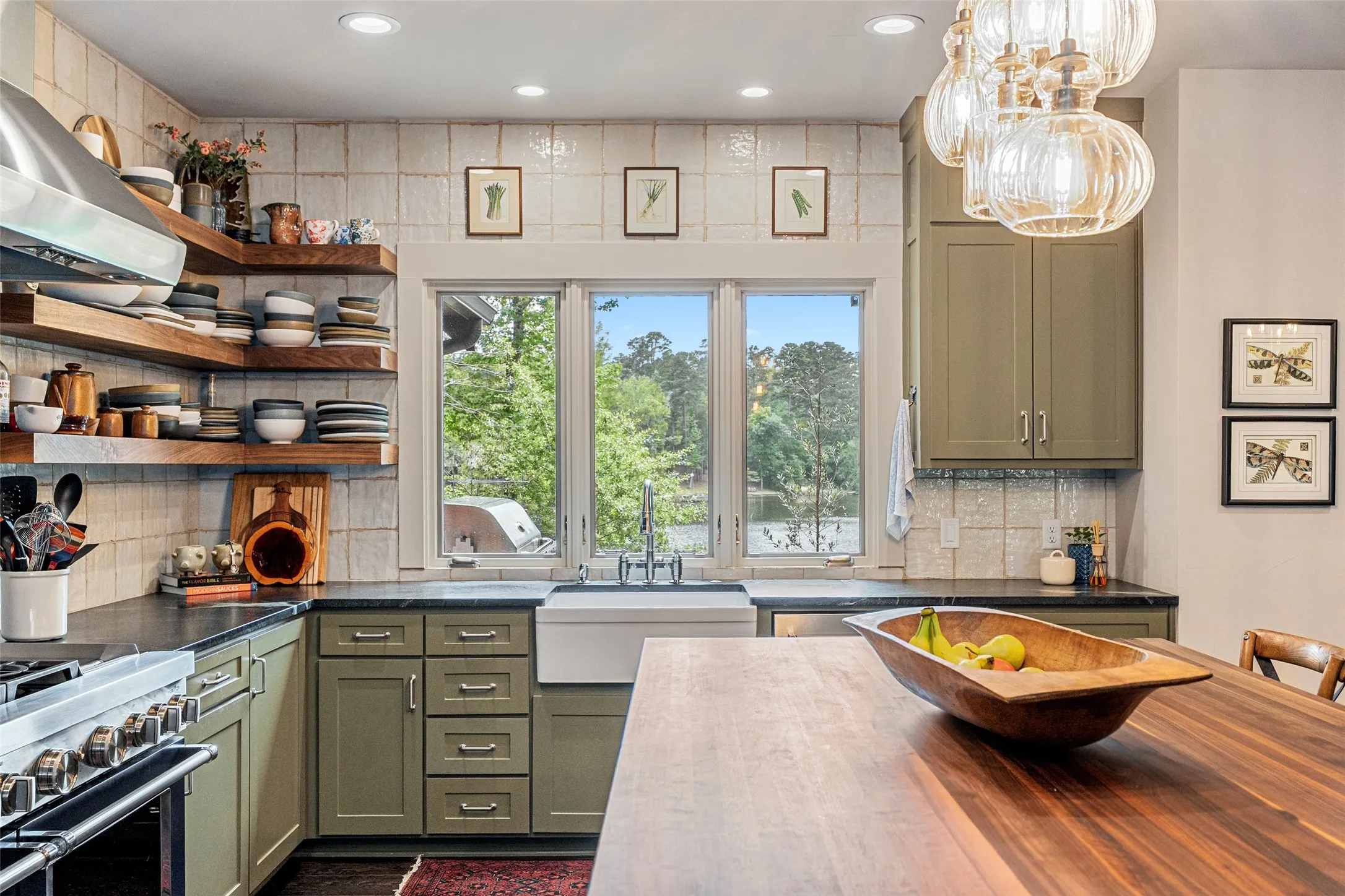 Single Family Residence For Sale in Wood County , 913 Private Road 6665, Mineola, Texas 75773, 3 Bedroom, 4 Bathroom, 2 Garage spaces, 3,227 Sqft, built in 2021, Price $1,325,000, mls#21248277, Real Estate Agent in Mineola, Homes For Sale in Wood county, Homes For Sale in Mineola, Realtor in Mineola Texas, Real Estate Brokerage Independent Realty Texas, Luminita Cordes Realtor