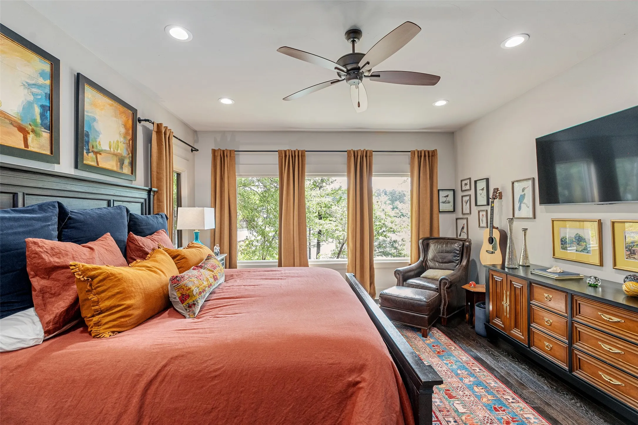 Single Family Residence For Sale in Wood County , 913 Private Road 6665, Mineola, Texas 75773, 3 Bedroom, 4 Bathroom, 2 Garage spaces, 3,227 Sqft, built in 2021, Price $1,325,000, mls#21248277, Real Estate Agent in Mineola, Homes For Sale in Wood county, Homes For Sale in Mineola, Realtor in Mineola Texas, Real Estate Brokerage Independent Realty Texas, Luminita Cordes Realtor