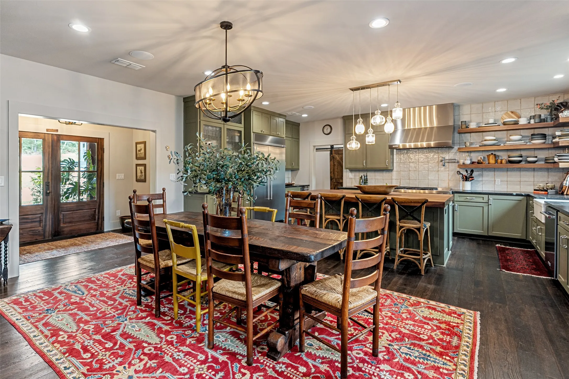 Single Family Residence For Sale in Wood County , 913 Private Road 6665, Mineola, Texas 75773, 3 Bedroom, 4 Bathroom, 2 Garage spaces, 3,227 Sqft, built in 2021, Price $1,325,000, mls#21248277, Real Estate Agent in Mineola, Homes For Sale in Wood county, Homes For Sale in Mineola, Realtor in Mineola Texas, Real Estate Brokerage Independent Realty Texas, Luminita Cordes Realtor