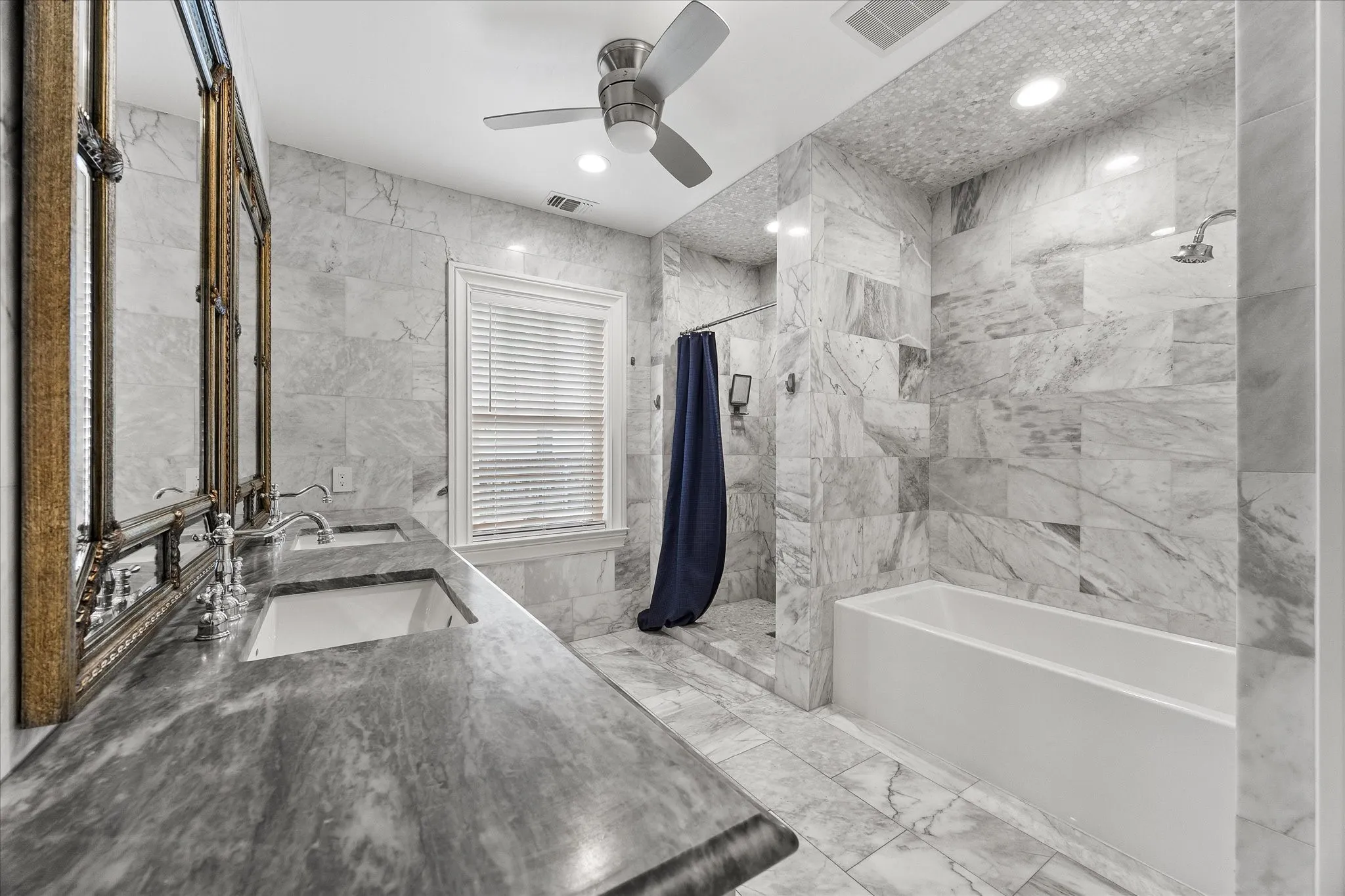 Single Family Residence For Sale in Kaufman County , 726 Griffith Avenue, Terrell, Texas 75160, 4 Bedroom, 4 Bathroom, 2 Garage spaces, 4,137 Sqft, built in 2015, Preowned, mls#21244324, Real Estate Agent in Terrell, Homes For Sale in Kaufman county, Homes For Sale in Terrell, Realtor in Terrell Texas, Real Estate Brokerage Independent Realty Texas, Luminita Cordes Realtor