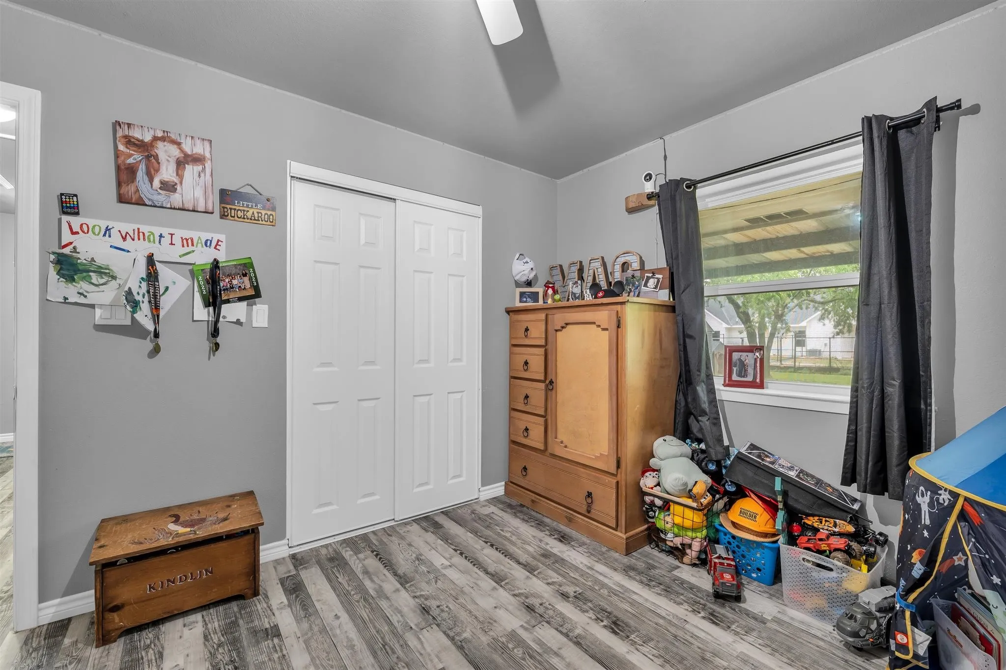 Single Family Residence For Sale in Mc Lennan County , 408 Little Avenue, Mc Gregor, Texas 76657, 3 Bedroom, 2 Bathroom, Garage spaces, 1,394 Sqft, built in 1994, Preowned, mls#21246809, Real Estate Agent in Mc Gregor, Homes For Sale in Mc Lennan county, Homes For Sale in Mc Gregor, Realtor in Mc Gregor Texas, Real Estate Brokerage Independent Realty Texas, Luminita Cordes Realtor