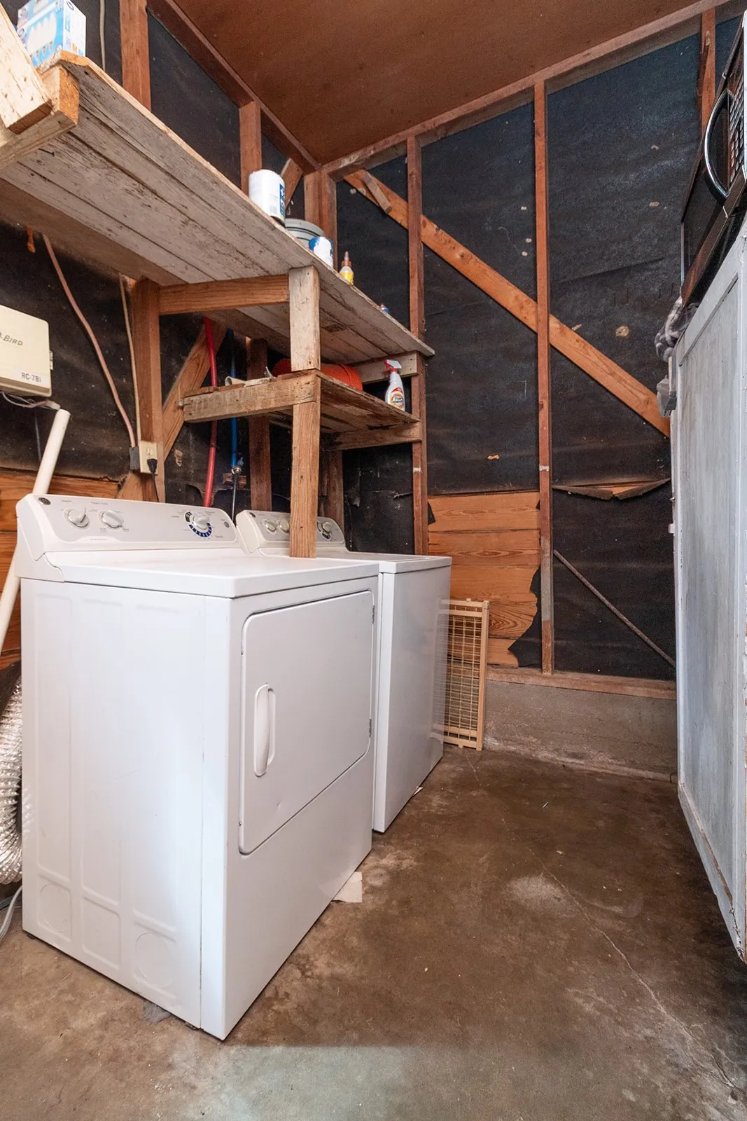 Single Family Residence For Sale in Mc Culloch County , 1928 S Walnut Street, Brady, Texas 76825, 3 Bedroom, 1 Bathroom, Garage spaces, 1,414 Sqft, built in 1950, Price $104,900, mls#21246616, Real Estate Agent in Brady, Homes For Sale in Mc Culloch county, Homes For Sale in Brady, Realtor in Brady Texas, Real Estate Brokerage Independent Realty Texas, Luminita Cordes Realtor