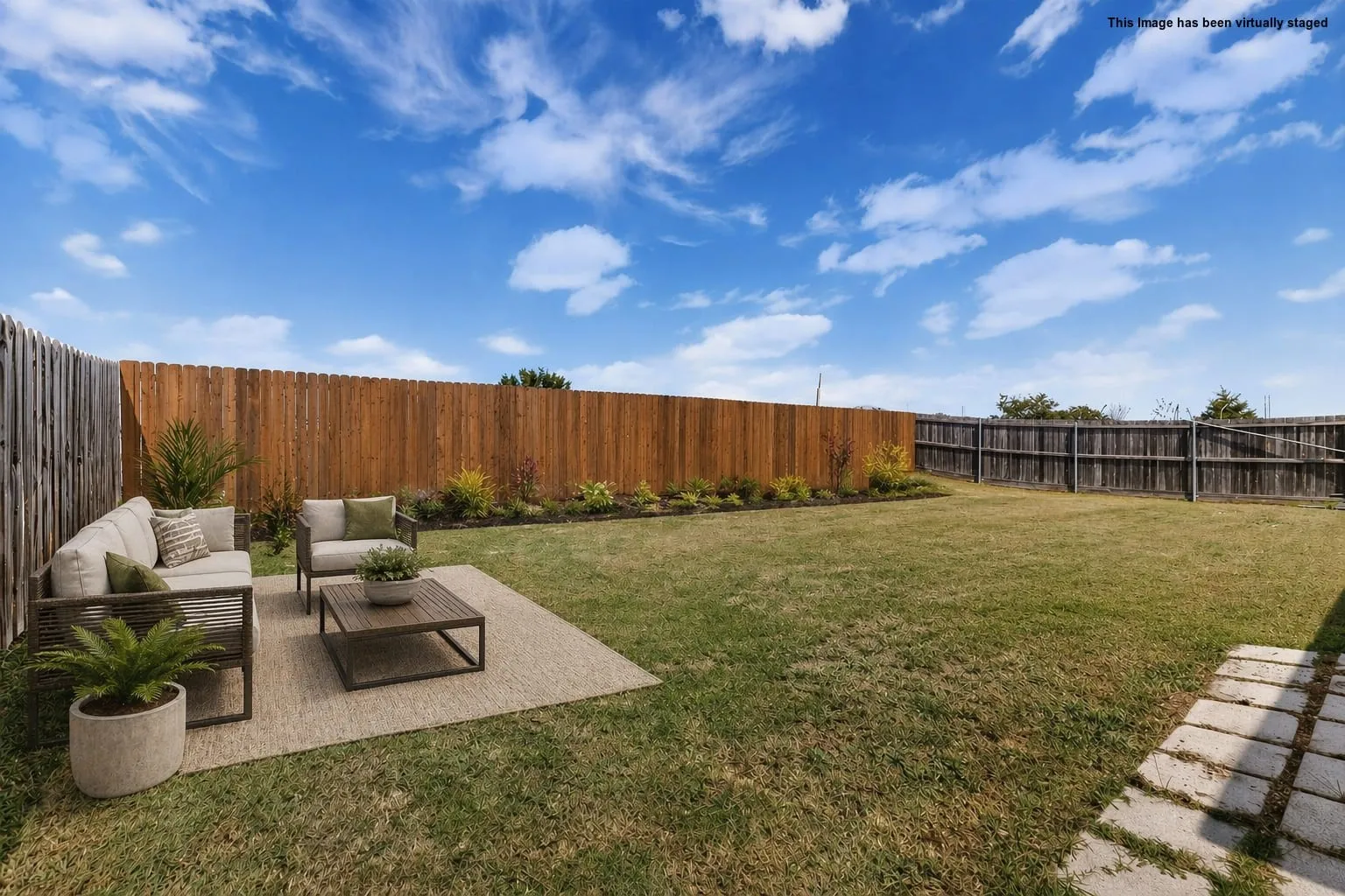 Single Family Residence For Sale in Kaufman County , 124 Sandlewood Drive, Terrell, Texas 75160, 4 Bedroom, 2 Bathroom, 2 Garage spaces, 1,744 Sqft, built in 2004, Preowned, mls#21248427, Real Estate Agent in Terrell, Homes For Sale in Kaufman county, Homes For Sale in Terrell, Realtor in Terrell Texas, Real Estate Brokerage Independent Realty Texas, Luminita Cordes Realtor