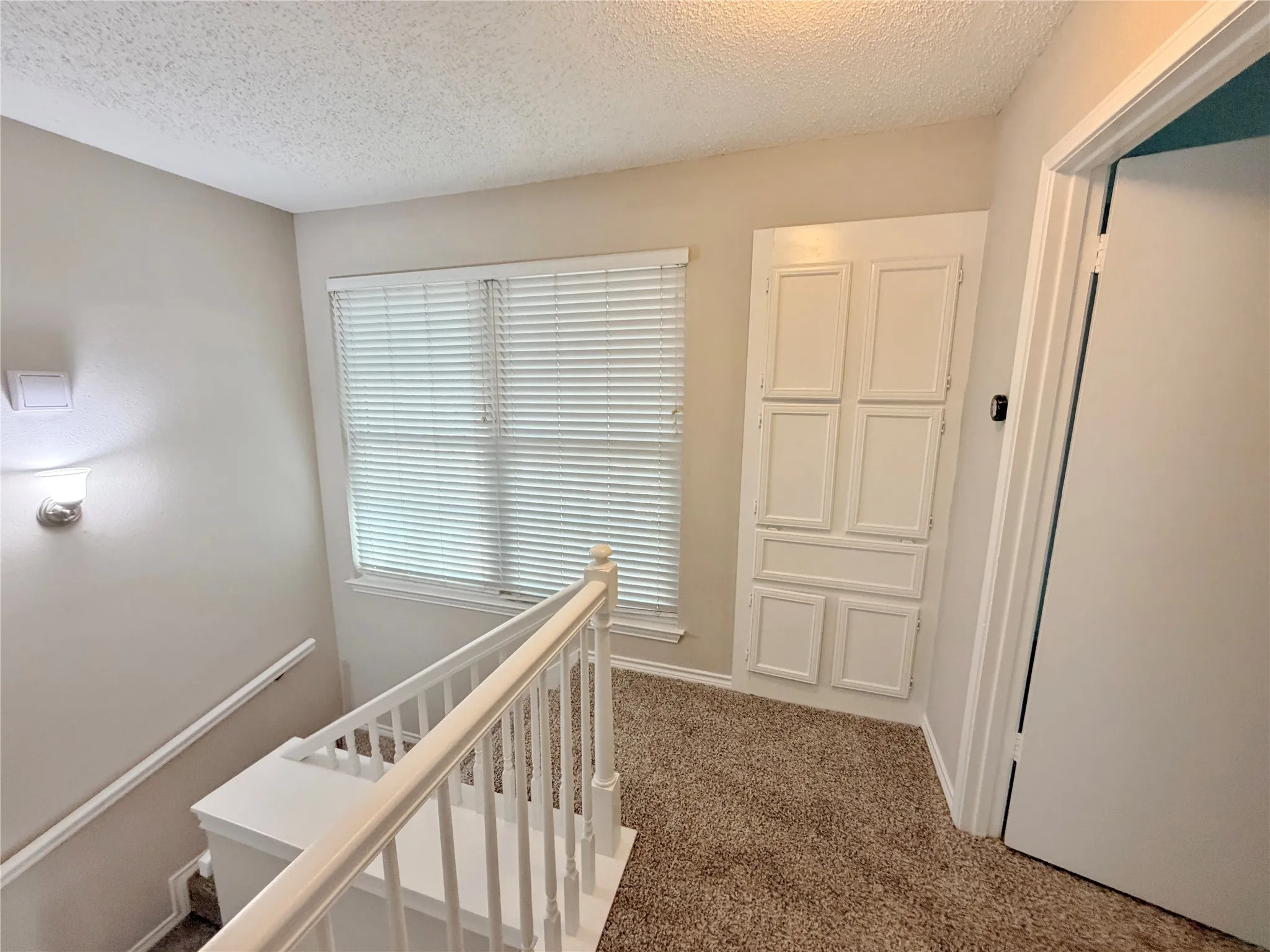 Townhouse For Sale in Dallas County , 2409 Northlake Court, Irving, Texas 75038, 2 Bedroom, 2 Bathroom, Garage spaces, 1,029 Sqft, built in 1983, Preowned, mls#21248431, Real Estate Agent in Irving, Homes For Sale in Dallas county, Homes For Sale in Irving, Realtor in Irving Texas, Real Estate Brokerage Independent Realty Texas, Luminita Cordes Realtor