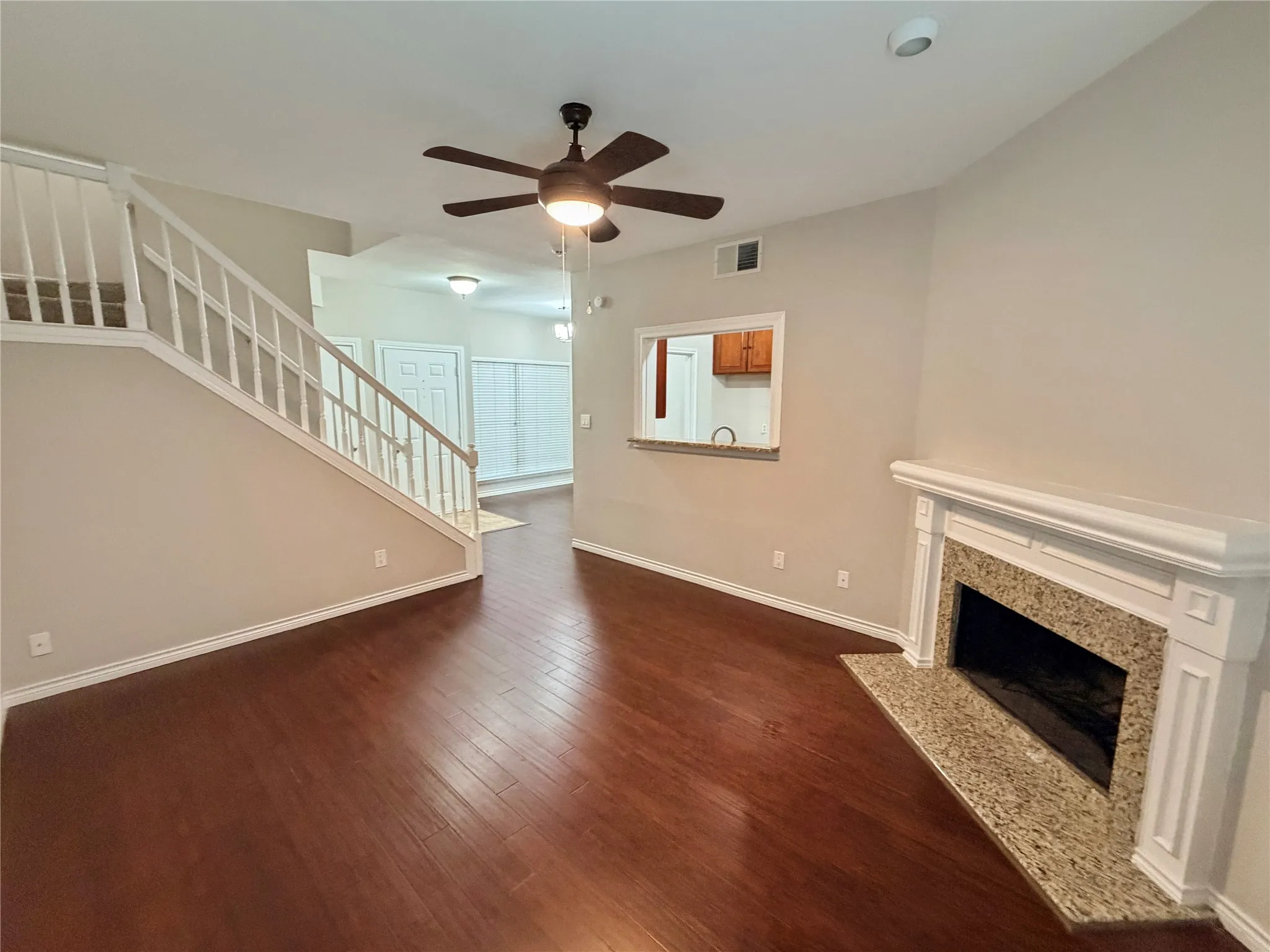 Townhouse For Sale in Dallas County , 2409 Northlake Court, Irving, Texas 75038, 2 Bedroom, 2 Bathroom, Garage spaces, 1,029 Sqft, built in 1983, Preowned, mls#21248431, Real Estate Agent in Irving, Homes For Sale in Dallas county, Homes For Sale in Irving, Realtor in Irving Texas, Real Estate Brokerage Independent Realty Texas, Luminita Cordes Realtor