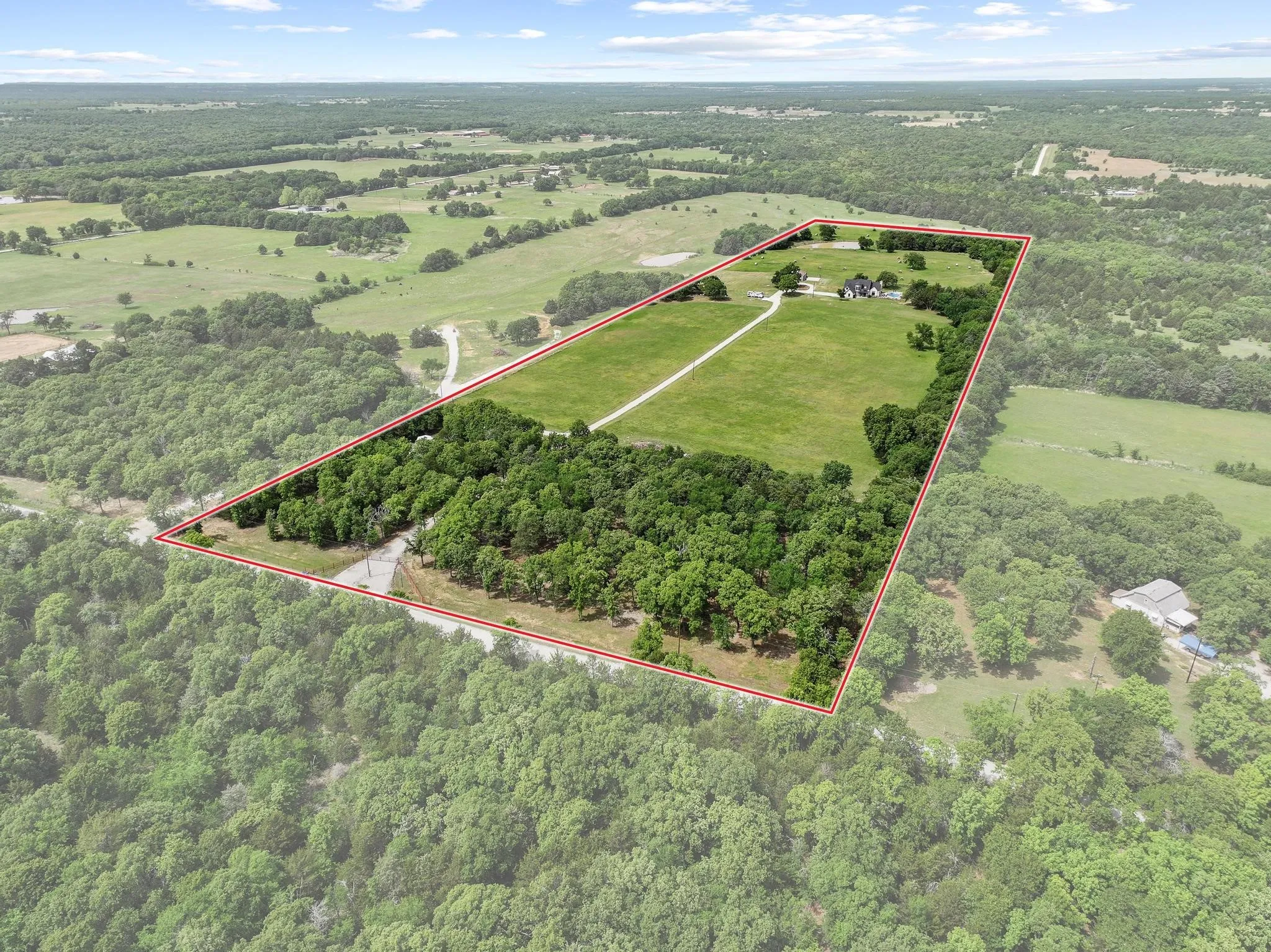 Farm For Sale in Cooke County , 2889 County Road 114, Whitesboro, Texas 76273, 4 Bedrooms, 4 Bathrooms, 2 Garage spaces, 2,858 Sqft, built in 2023, Preowned, Price $1,790,000, mls#21247176, Real Estate Agent in Whitesboro, Homes For Sale in Cooke county, Homes For Sale in Whitesboro, Realtor in Whitesboro Texas, Real Estate Brokerage Independent Realty Texas, Luminita Cordes Realtor