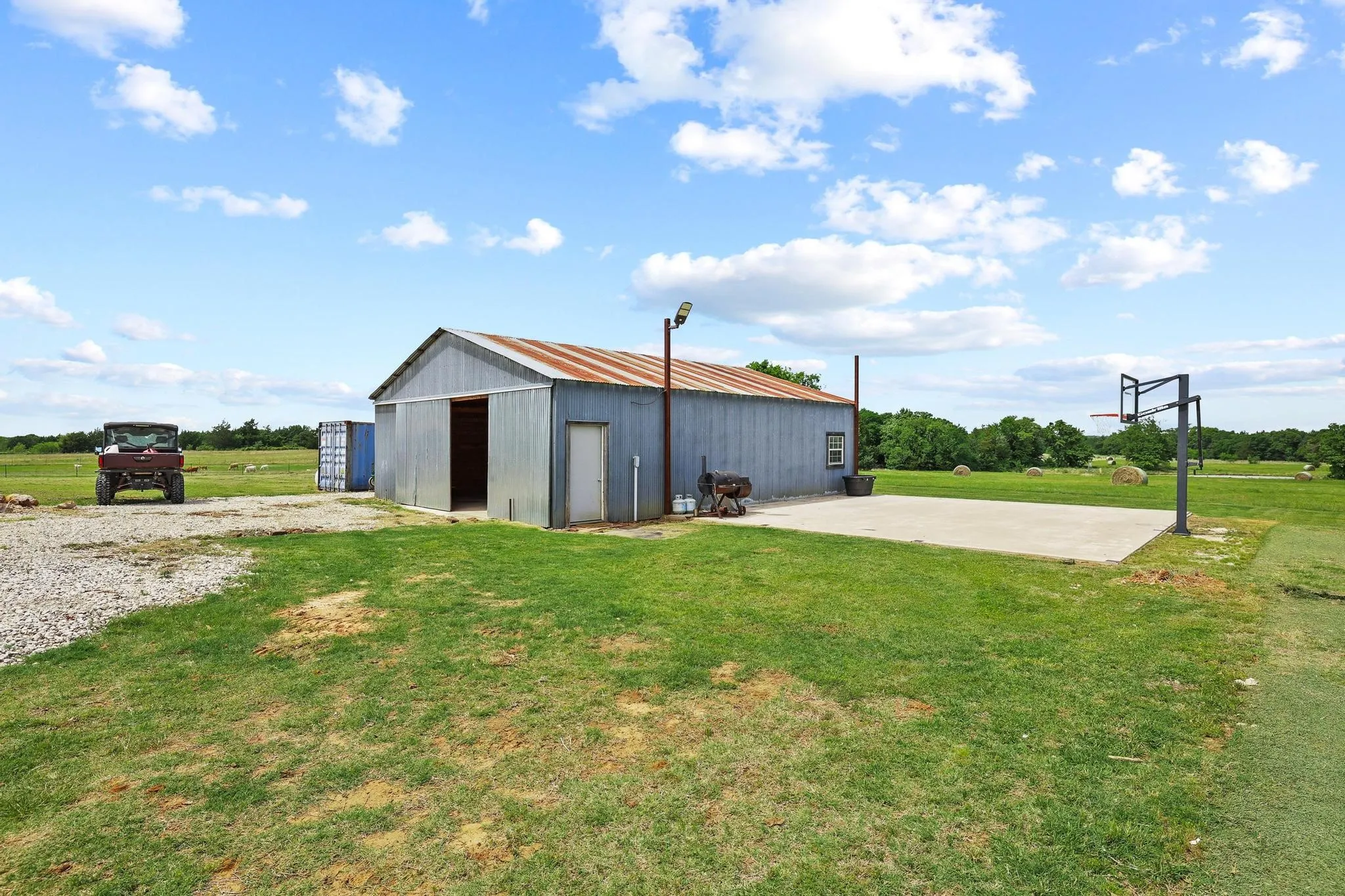Farm For Sale in Cooke County , 2889 County Road 114, Whitesboro, Texas 76273, 4 Bedrooms, 4 Bathrooms, 2 Garage spaces, 2,858 Sqft, built in 2023, Preowned, Price $1,790,000, mls#21247176, Real Estate Agent in Whitesboro, Homes For Sale in Cooke county, Homes For Sale in Whitesboro, Realtor in Whitesboro Texas, Real Estate Brokerage Independent Realty Texas, Luminita Cordes Realtor