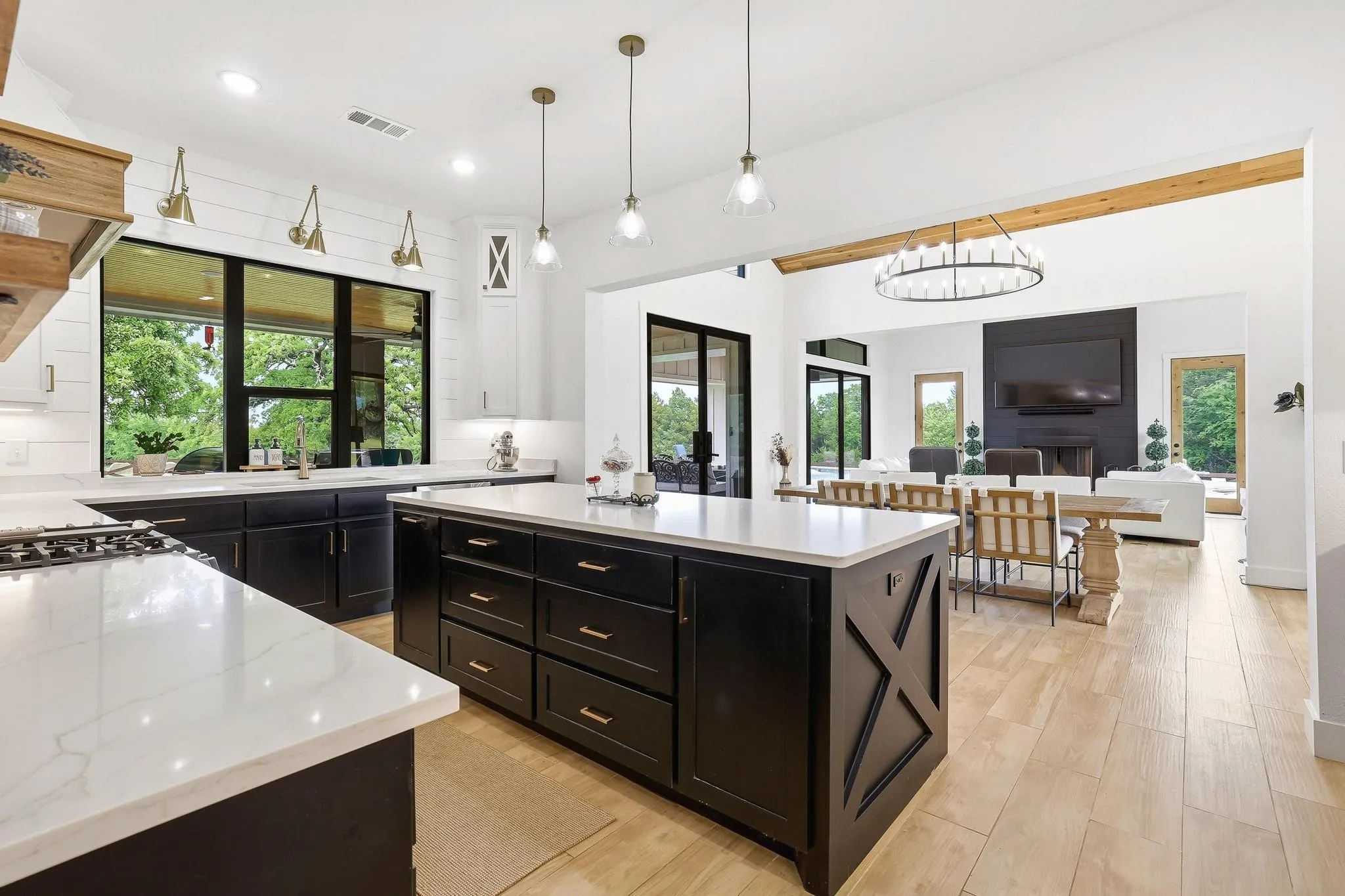 Farm For Sale in Cooke County , 2889 County Road 114, Whitesboro, Texas 76273, 4 Bedrooms, 4 Bathrooms, 2 Garage spaces, 2,858 Sqft, built in 2023, Preowned, Price $1,790,000, mls#21247176, Real Estate Agent in Whitesboro, Homes For Sale in Cooke county, Homes For Sale in Whitesboro, Realtor in Whitesboro Texas, Real Estate Brokerage Independent Realty Texas, Luminita Cordes Realtor