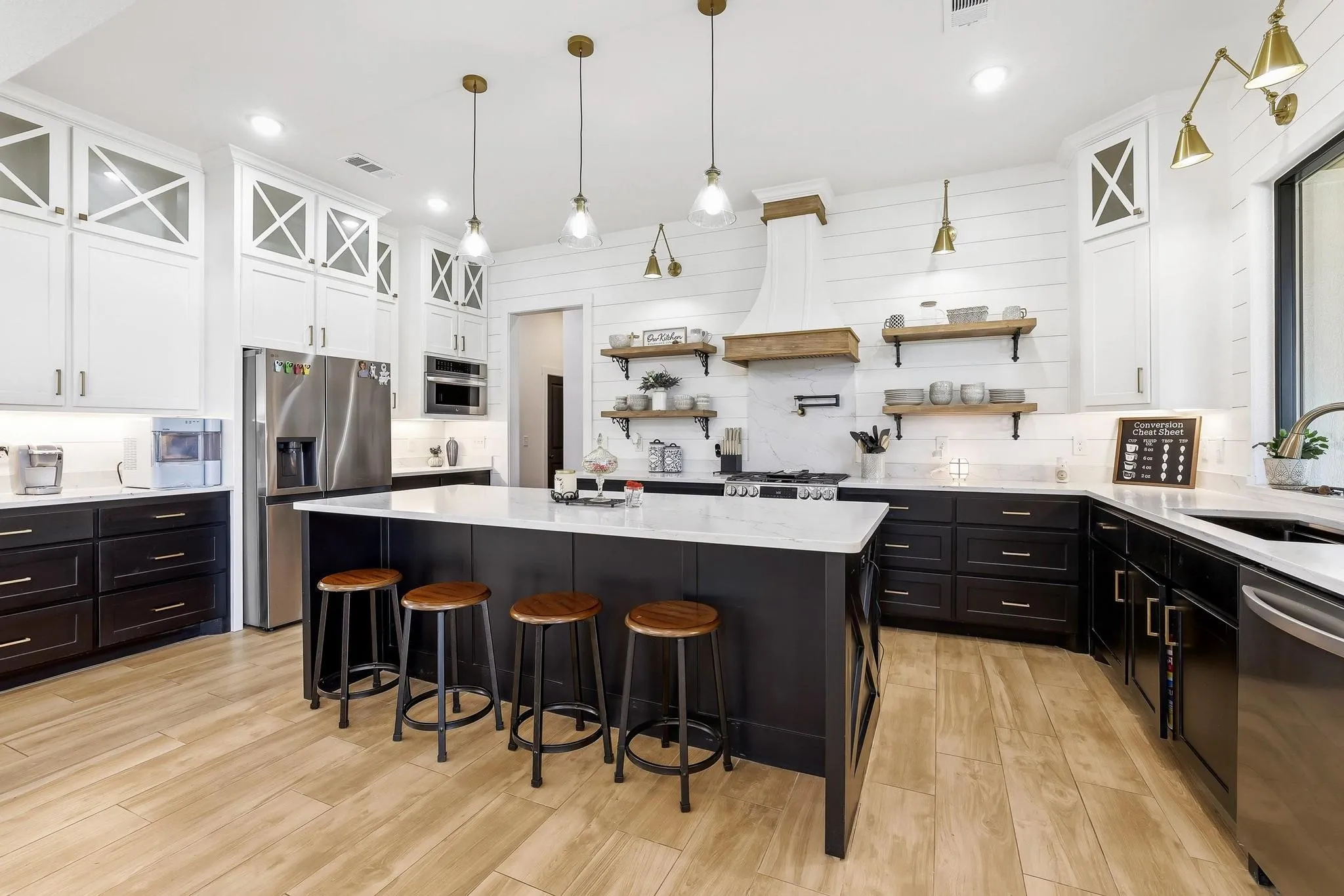 Farm For Sale in Cooke County , 2889 County Road 114, Whitesboro, Texas 76273, 4 Bedrooms, 4 Bathrooms, 2 Garage spaces, 2,858 Sqft, built in 2023, Preowned, Price $1,790,000, mls#21247176, Real Estate Agent in Whitesboro, Homes For Sale in Cooke county, Homes For Sale in Whitesboro, Realtor in Whitesboro Texas, Real Estate Brokerage Independent Realty Texas, Luminita Cordes Realtor