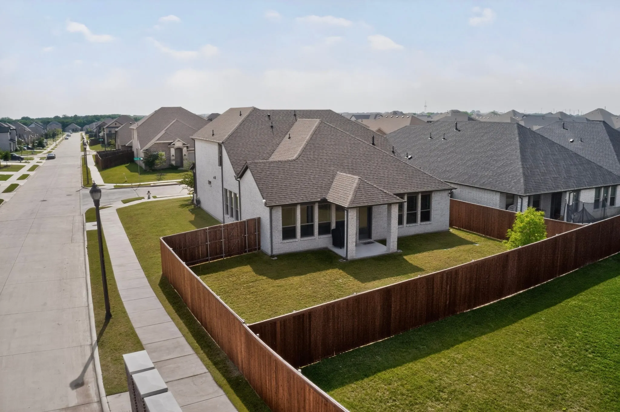 Single Family Residence For Sale in Ellis County , 655 Southern Hills Drive, Red Oak, Texas 75154, 4 Bedroom, 3 Bathroom, 2 Garage spaces, 2,444 Sqft, built in 2024, Preowned, Price $409,900, mls#21244210, Real Estate Agent in Red Oak, Homes For Sale in Ellis county, Homes For Sale in Red Oak, Realtor in Red Oak Texas, Real Estate Brokerage Independent Realty Texas, Luminita Cordes Realtor