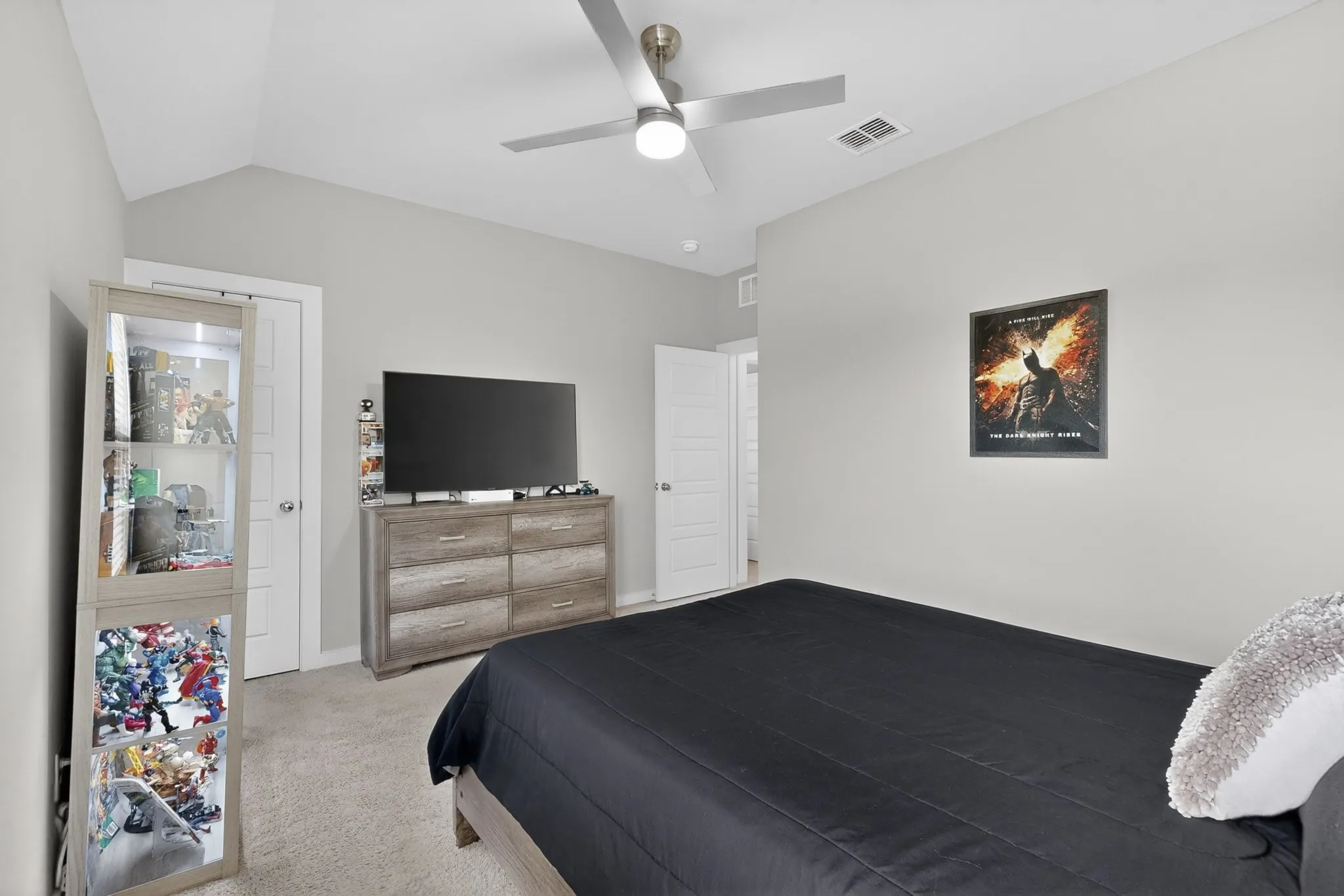 Single Family Residence For Sale in Ellis County , 655 Southern Hills Drive, Red Oak, Texas 75154, 4 Bedroom, 3 Bathroom, 2 Garage spaces, 2,444 Sqft, built in 2024, Preowned, Price $409,900, mls#21244210, Real Estate Agent in Red Oak, Homes For Sale in Ellis county, Homes For Sale in Red Oak, Realtor in Red Oak Texas, Real Estate Brokerage Independent Realty Texas, Luminita Cordes Realtor