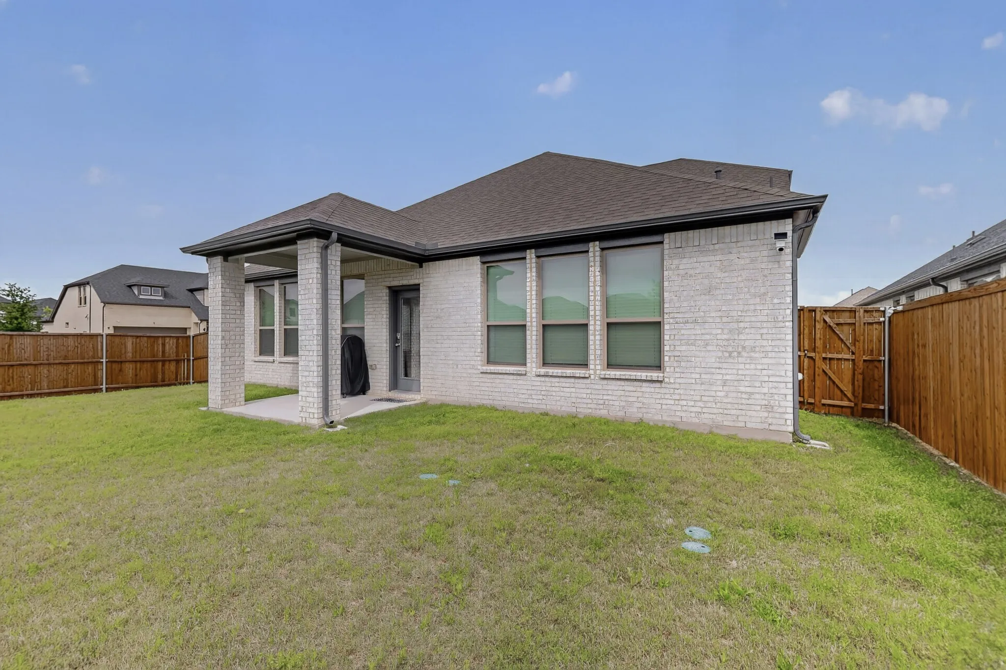 Single Family Residence For Sale in Ellis County , 655 Southern Hills Drive, Red Oak, Texas 75154, 4 Bedroom, 3 Bathroom, 2 Garage spaces, 2,444 Sqft, built in 2024, Preowned, Price $409,900, mls#21244210, Real Estate Agent in Red Oak, Homes For Sale in Ellis county, Homes For Sale in Red Oak, Realtor in Red Oak Texas, Real Estate Brokerage Independent Realty Texas, Luminita Cordes Realtor