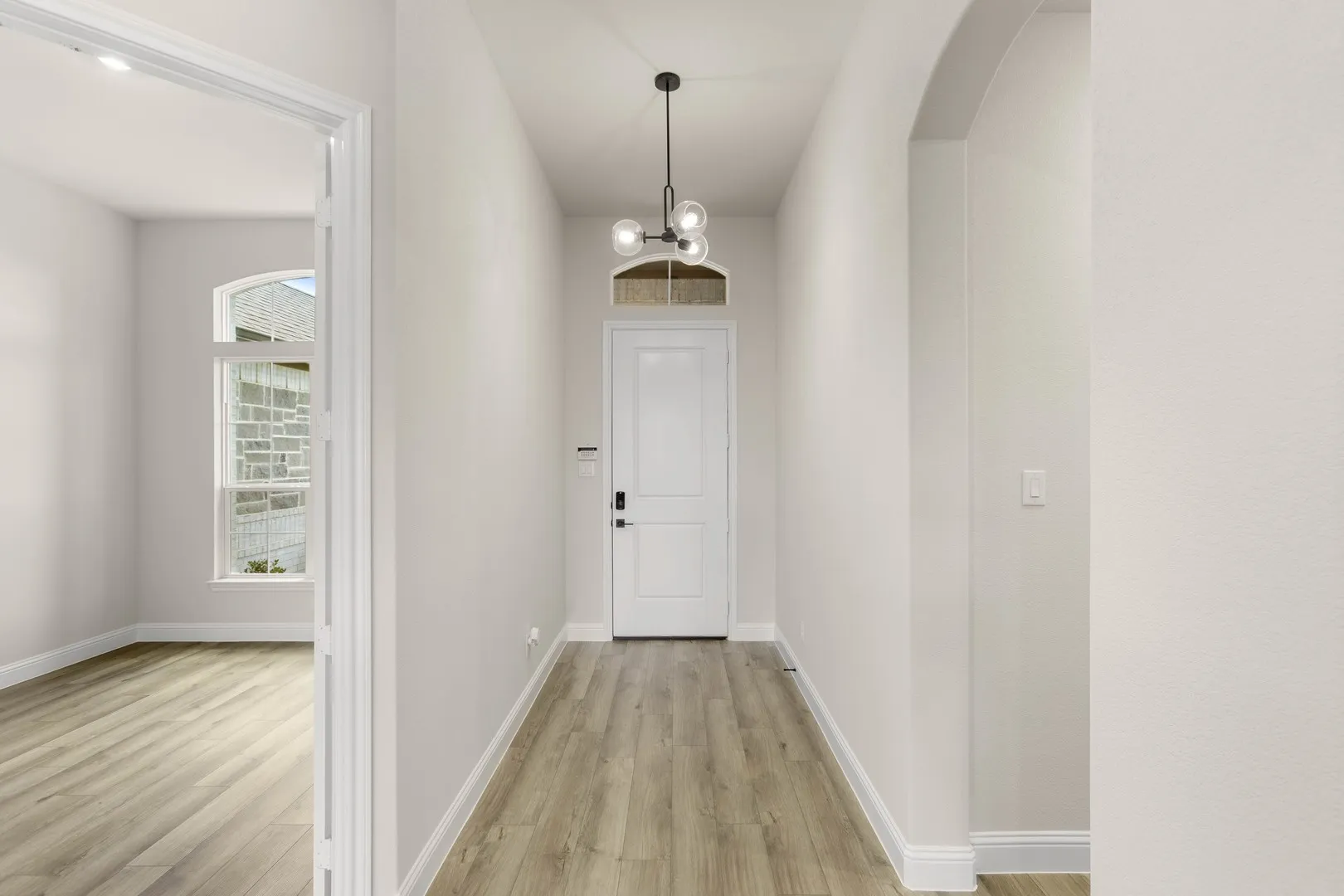 DFW-Mockingbird Hills-Concept 2862-26 Old Crow Road-Entry -Risewell Homes-1