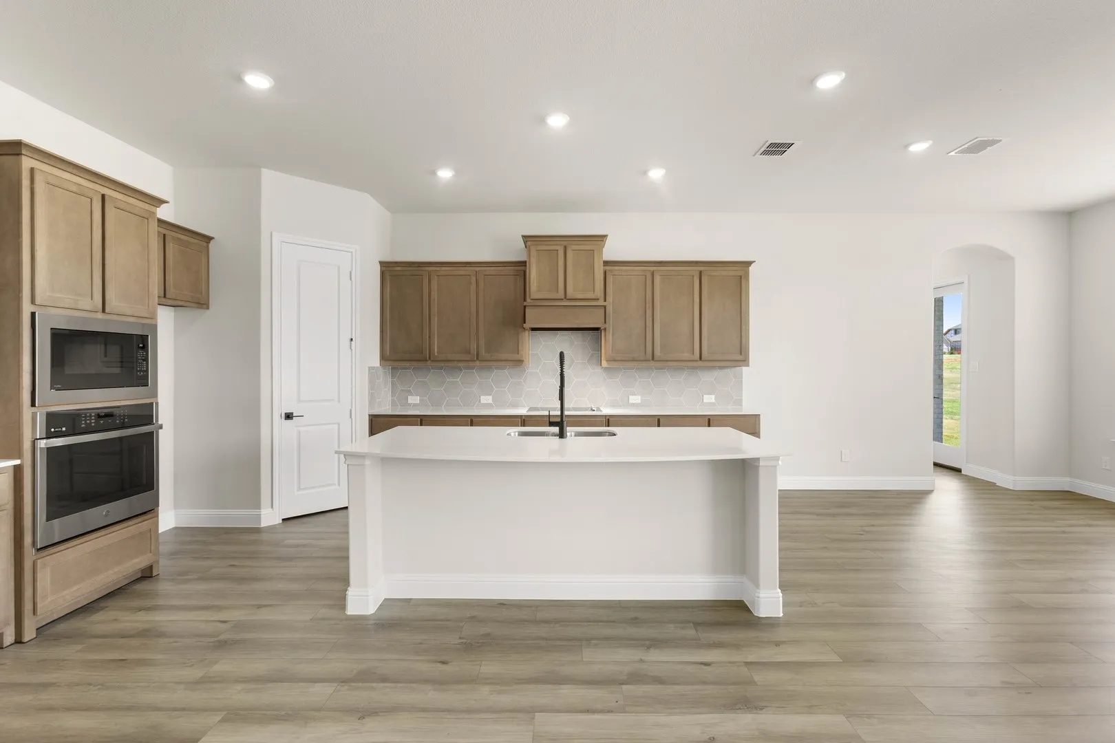 DFW-Mockingbird Hills-Concept 2862-26 Old Crow Road-Kitchen -Risewell Homes-1