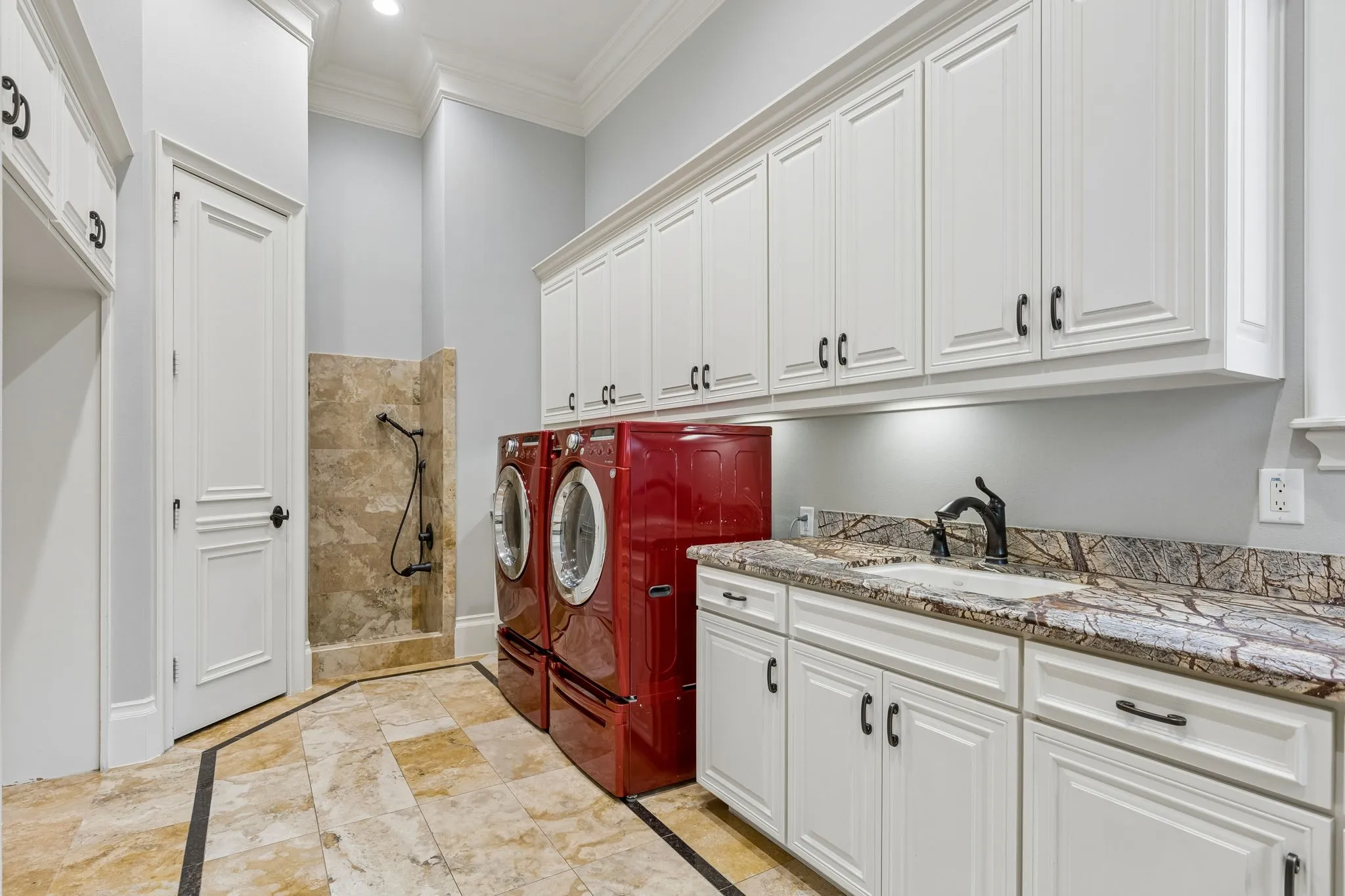Single Family Residence For Sale in Dallas County , 4511 Watauga Road, Dallas, Texas 75209, 6 Bedrooms, 9 Bathrooms, 4 Garage spaces, 14,131 Sqft, built in 2005, Price $6,495,000, mls#21245274, Real Estate Agent in Dallas, Homes For Sale in Dallas county, Homes For Sale in Dallas, Realtor in Dallas Texas, Real Estate Brokerage Independent Realty Texas, Luminita Cordes Realtor