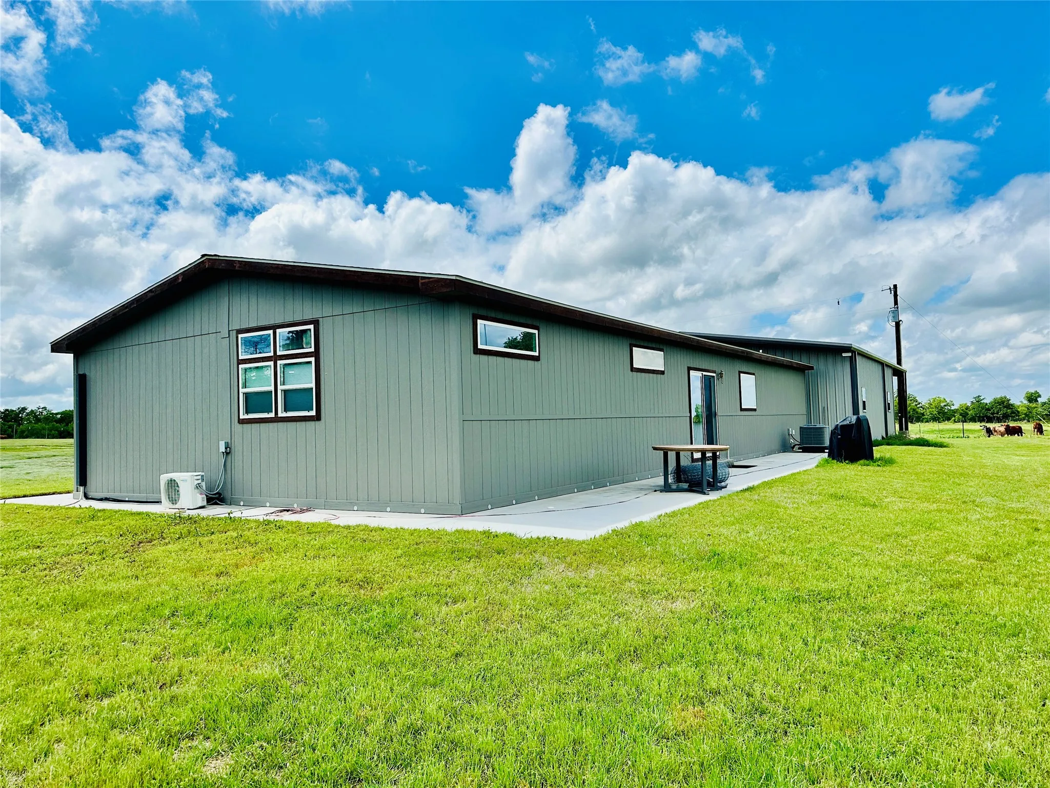 Mobile Home For Sale in Eastland County , 251 County Road 225, Rising Star, Texas 76471, 3 Bedroom, 2 Bathroom, 3 Garage spaces, 2,040 Sqft, built in 2021, Preowned, mls#21247192, Real Estate Agent in Rising Star, Homes For Sale in Eastland county, Homes For Sale in Rising Star, Realtor in Rising Star Texas, Real Estate Brokerage Independent Realty Texas, Luminita Cordes Realtor