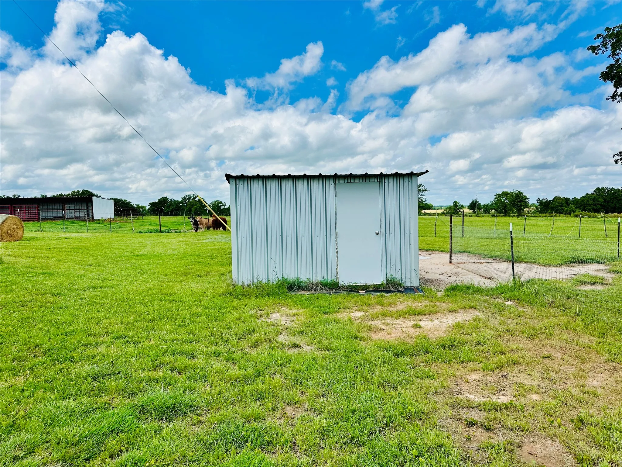 Mobile Home For Sale in Eastland County , 251 County Road 225, Rising Star, Texas 76471, 3 Bedroom, 2 Bathroom, 3 Garage spaces, 2,040 Sqft, built in 2021, Preowned, mls#21247192, Real Estate Agent in Rising Star, Homes For Sale in Eastland county, Homes For Sale in Rising Star, Realtor in Rising Star Texas, Real Estate Brokerage Independent Realty Texas, Luminita Cordes Realtor