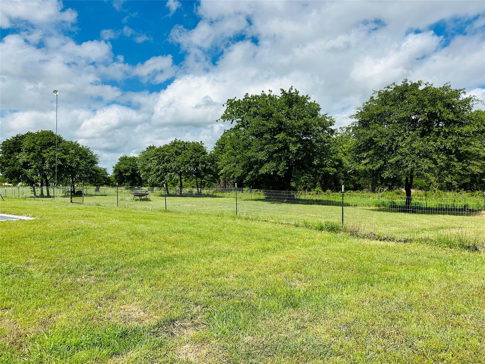 Mobile Home For Sale in Eastland County , 251 County Road 225, Rising Star, Texas 76471, 3 Bedroom, 2 Bathroom, 3 Garage spaces, 2,040 Sqft, built in 2021, Preowned, mls#21247192, Real Estate Agent in Rising Star, Homes For Sale in Eastland county, Homes For Sale in Rising Star, Realtor in Rising Star Texas, Real Estate Brokerage Independent Realty Texas, Luminita Cordes Realtor