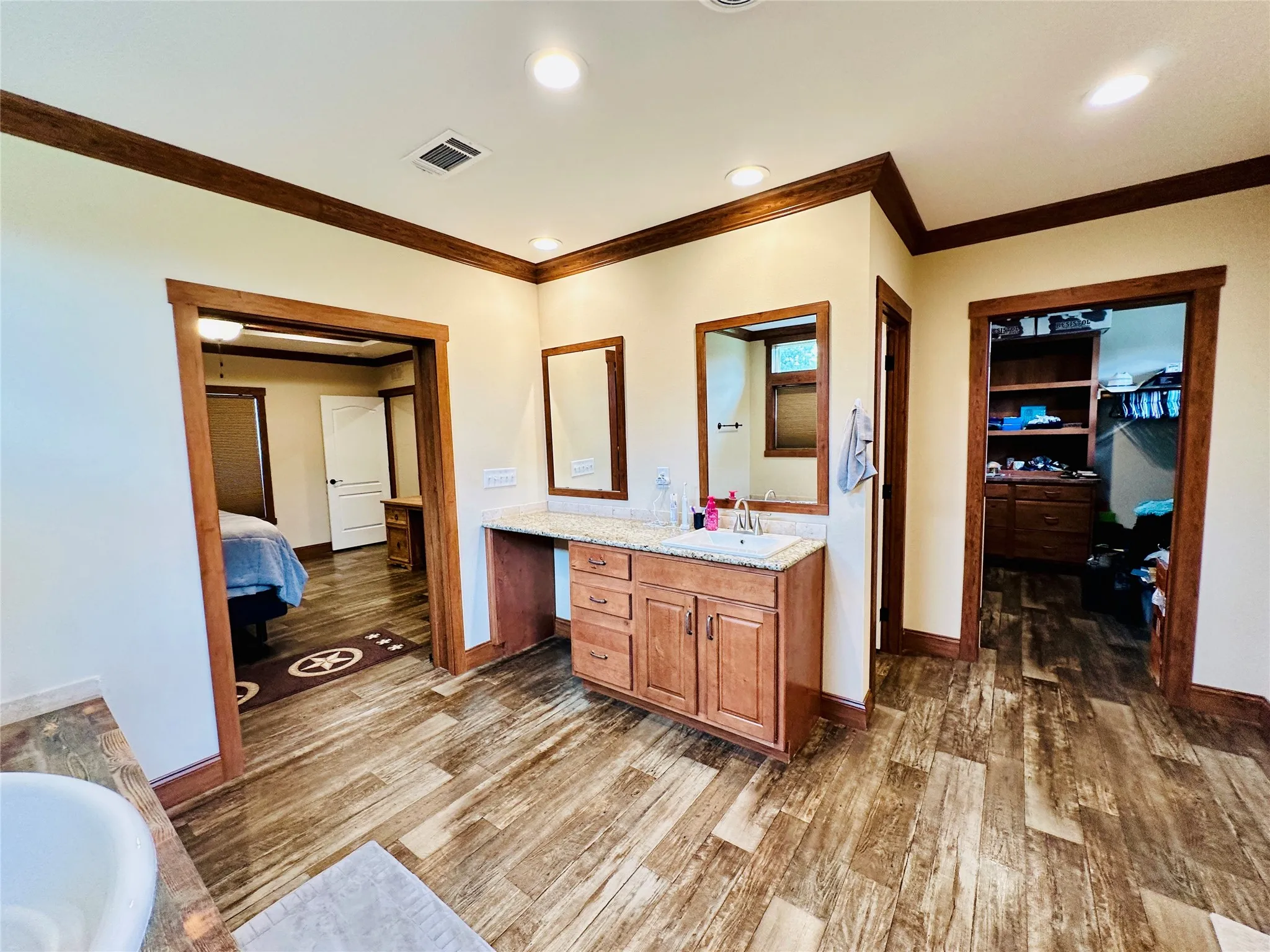 Mobile Home For Sale in Eastland County , 251 County Road 225, Rising Star, Texas 76471, 3 Bedroom, 2 Bathroom, 3 Garage spaces, 2,040 Sqft, built in 2021, Preowned, mls#21247192, Real Estate Agent in Rising Star, Homes For Sale in Eastland county, Homes For Sale in Rising Star, Realtor in Rising Star Texas, Real Estate Brokerage Independent Realty Texas, Luminita Cordes Realtor