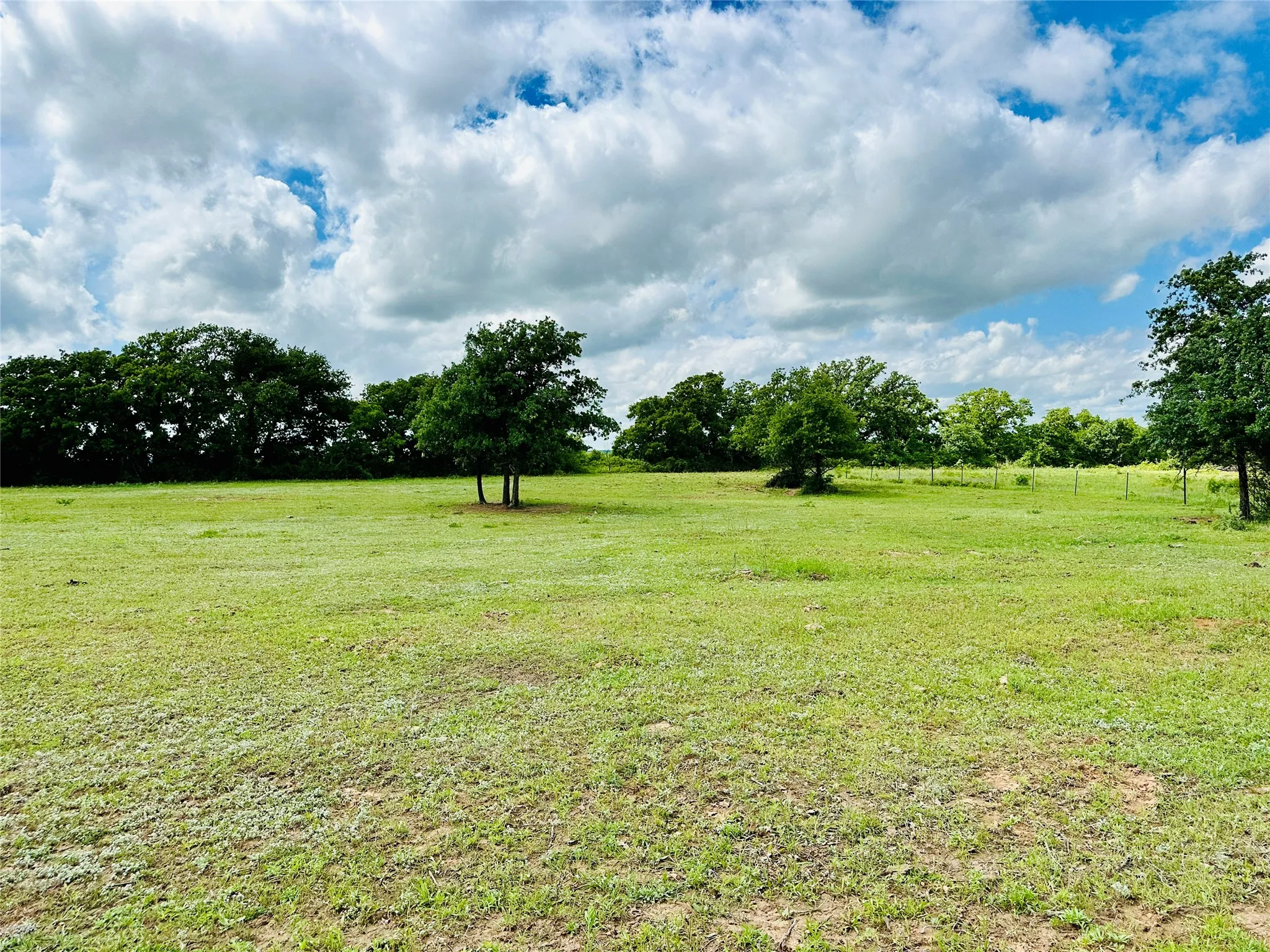 Mobile Home For Sale in Eastland County , 251 County Road 225, Rising Star, Texas 76471, 3 Bedroom, 2 Bathroom, 3 Garage spaces, 2,040 Sqft, built in 2021, Preowned, mls#21247192, Real Estate Agent in Rising Star, Homes For Sale in Eastland county, Homes For Sale in Rising Star, Realtor in Rising Star Texas, Real Estate Brokerage Independent Realty Texas, Luminita Cordes Realtor