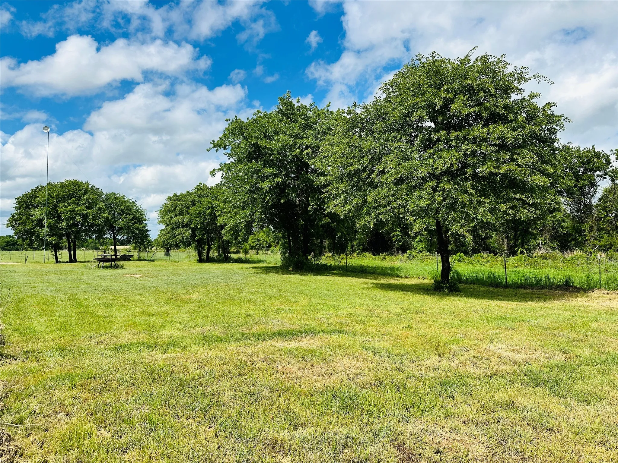 Mobile Home For Sale in Eastland County , 251 County Road 225, Rising Star, Texas 76471, 3 Bedroom, 2 Bathroom, 3 Garage spaces, 2,040 Sqft, built in 2021, Preowned, mls#21247192, Real Estate Agent in Rising Star, Homes For Sale in Eastland county, Homes For Sale in Rising Star, Realtor in Rising Star Texas, Real Estate Brokerage Independent Realty Texas, Luminita Cordes Realtor