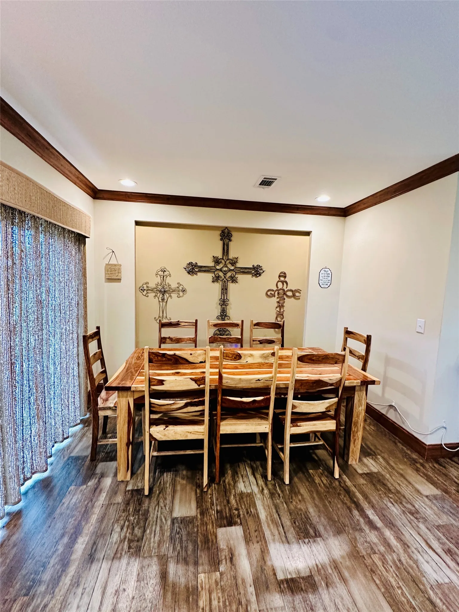 Mobile Home For Sale in Eastland County , 251 County Road 225, Rising Star, Texas 76471, 3 Bedroom, 2 Bathroom, 3 Garage spaces, 2,040 Sqft, built in 2021, Preowned, mls#21247192, Real Estate Agent in Rising Star, Homes For Sale in Eastland county, Homes For Sale in Rising Star, Realtor in Rising Star Texas, Real Estate Brokerage Independent Realty Texas, Luminita Cordes Realtor