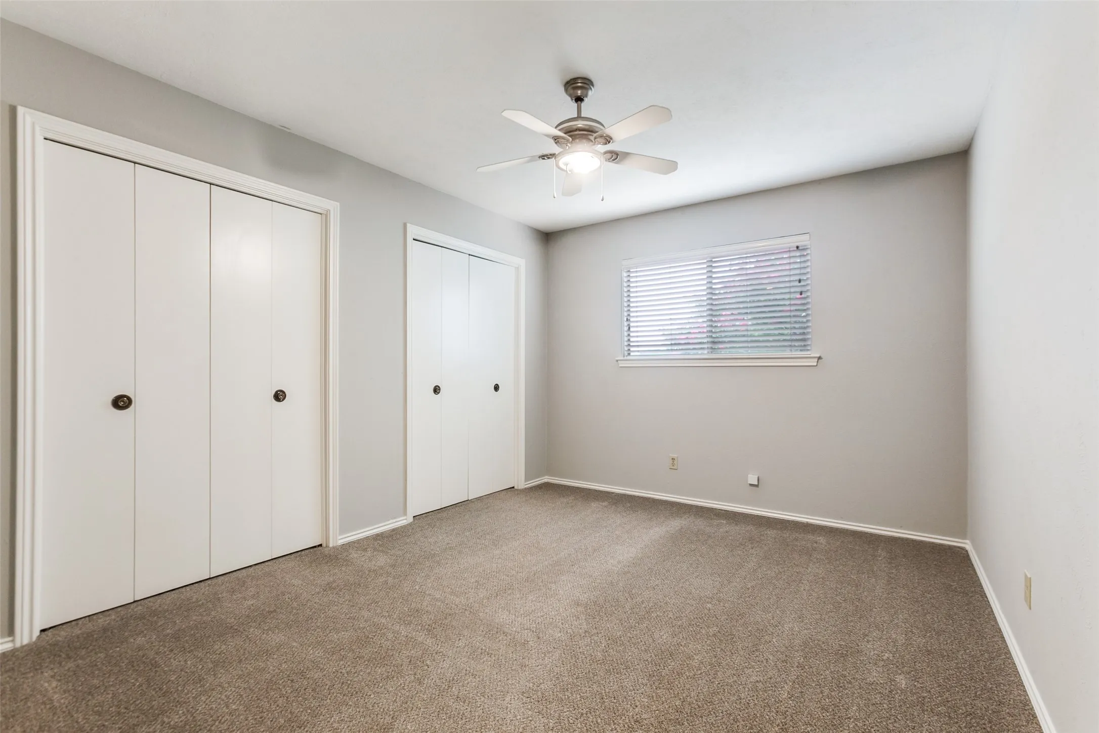 Single Family Residence For Sale in Dallas County , 1802 Auburn Drive, Richardson, Texas 75081, 4 Bedroom, 3 Bathroom, 2 Garage spaces, 2,265 Sqft, built in 1974, Price $399,500, mls#21248542, Real Estate Agent in Richardson, Homes For Sale in Dallas county, Homes For Sale in Richardson, Realtor in Richardson Texas, Real Estate Brokerage Independent Realty Texas, Luminita Cordes Realtor