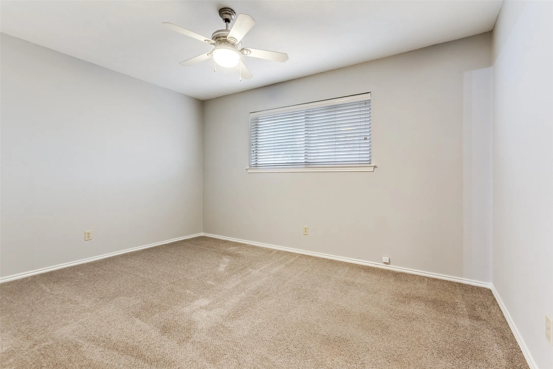 Single Family Residence For Sale in Dallas County , 1802 Auburn Drive, Richardson, Texas 75081, 4 Bedroom, 3 Bathroom, 2 Garage spaces, 2,265 Sqft, built in 1974, Price $399,500, mls#21248542, Real Estate Agent in Richardson, Homes For Sale in Dallas county, Homes For Sale in Richardson, Realtor in Richardson Texas, Real Estate Brokerage Independent Realty Texas, Luminita Cordes Realtor
