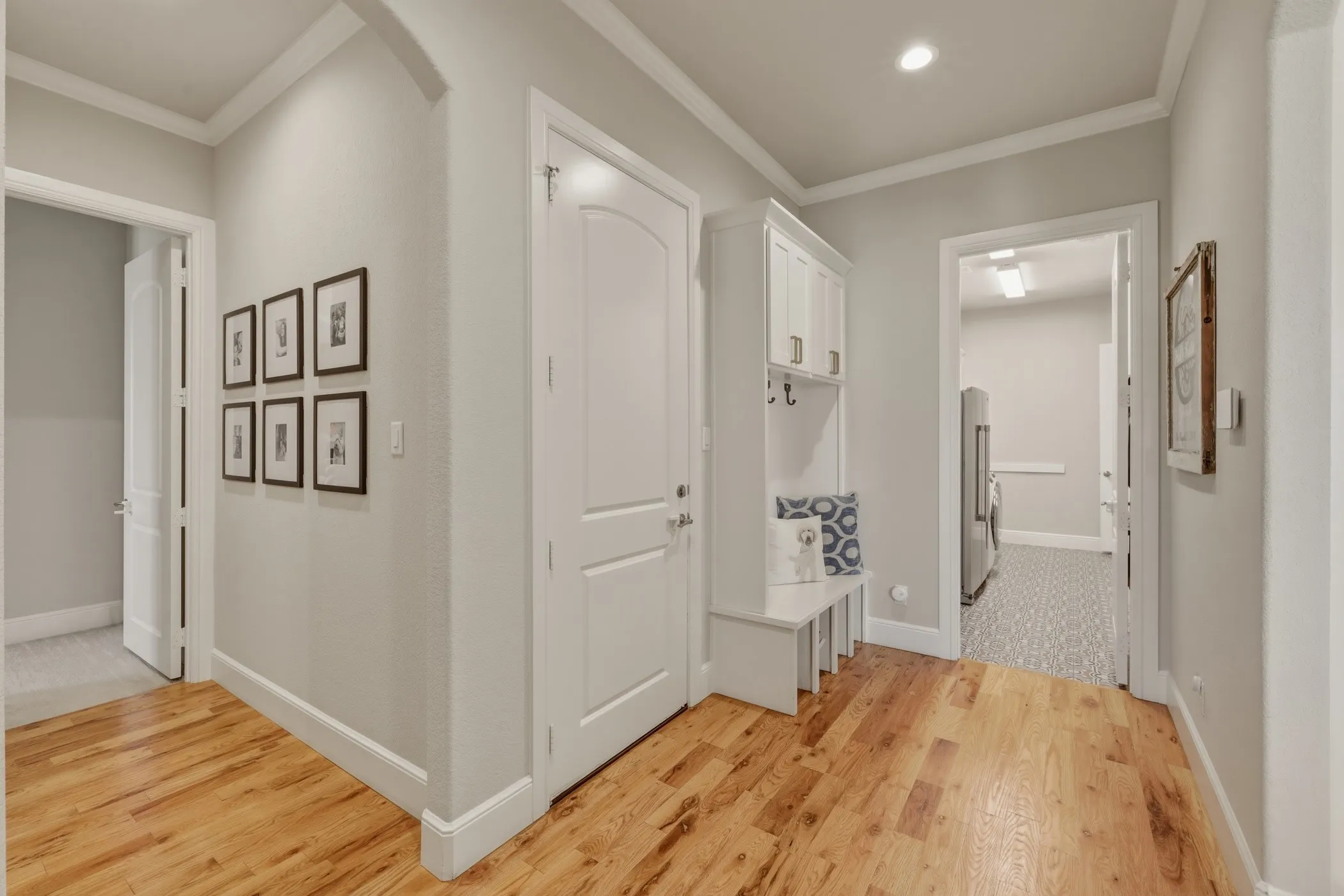 Single Family Residence For Sale in Parker County , 108 Bearclaw Circle, Aledo, Texas 76008, 5 Bedroom, 3 Bathroom, 3 Garage spaces, 3,405 Sqft, built in 2018, Preowned, mls#21231708, Real Estate Agent in Aledo, Homes For Sale in Parker county, Homes For Sale in Aledo, Realtor in Aledo Texas, Real Estate Brokerage Independent Realty Texas, Luminita Cordes Realtor