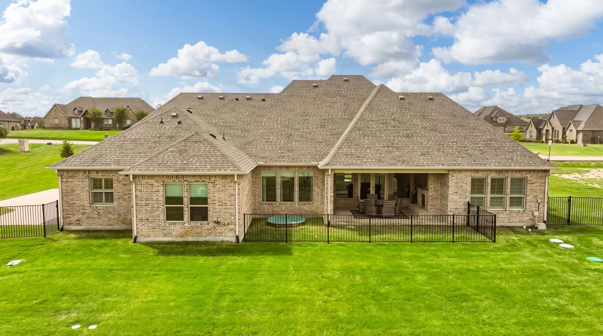 Single Family Residence For Sale in Parker County , 108 Bearclaw Circle, Aledo, Texas 76008, 5 Bedroom, 3 Bathroom, 3 Garage spaces, 3,405 Sqft, built in 2018, Preowned, mls#21231708, Real Estate Agent in Aledo, Homes For Sale in Parker county, Homes For Sale in Aledo, Realtor in Aledo Texas, Real Estate Brokerage Independent Realty Texas, Luminita Cordes Realtor
