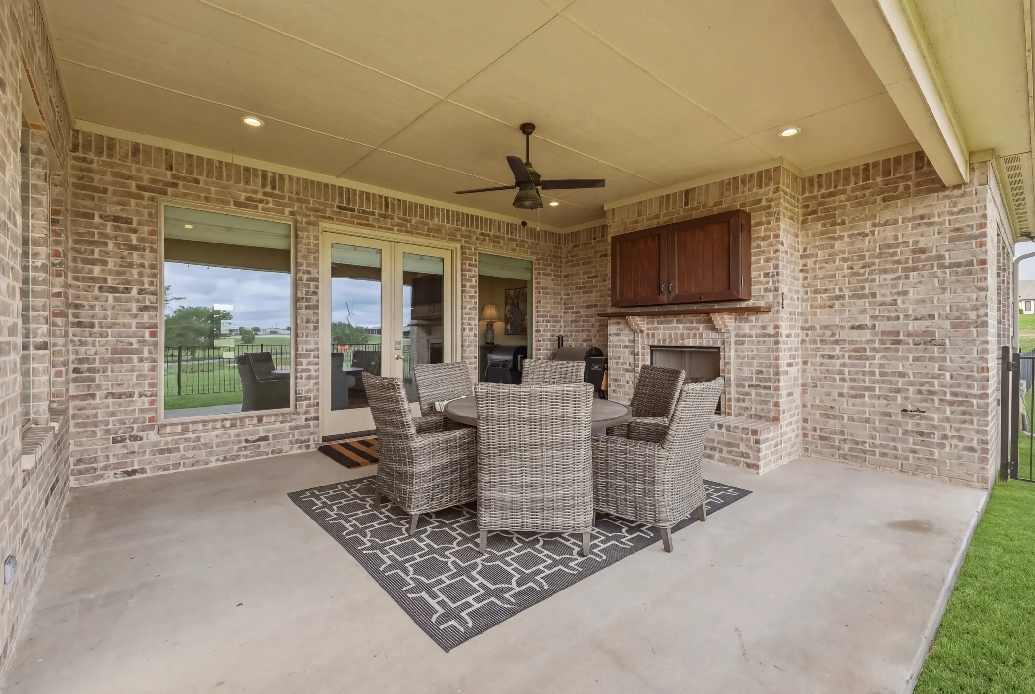 Single Family Residence For Sale in Parker County , 108 Bearclaw Circle, Aledo, Texas 76008, 5 Bedroom, 3 Bathroom, 3 Garage spaces, 3,405 Sqft, built in 2018, Preowned, mls#21231708, Real Estate Agent in Aledo, Homes For Sale in Parker county, Homes For Sale in Aledo, Realtor in Aledo Texas, Real Estate Brokerage Independent Realty Texas, Luminita Cordes Realtor