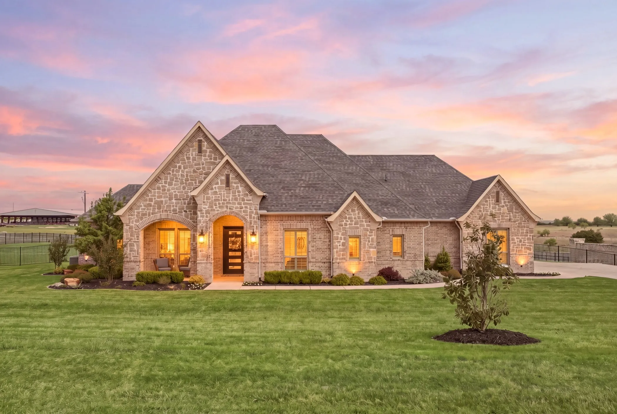 Single Family Residence For Sale in Parker County , 108 Bearclaw Circle, Aledo, Texas 76008, 5 Bedroom, 3 Bathroom, 3 Garage spaces, 3,405 Sqft, built in 2018, Preowned, mls#21231708, Real Estate Agent in Aledo, Homes For Sale in Parker county, Homes For Sale in Aledo, Realtor in Aledo Texas, Real Estate Brokerage Independent Realty Texas, Luminita Cordes Realtor