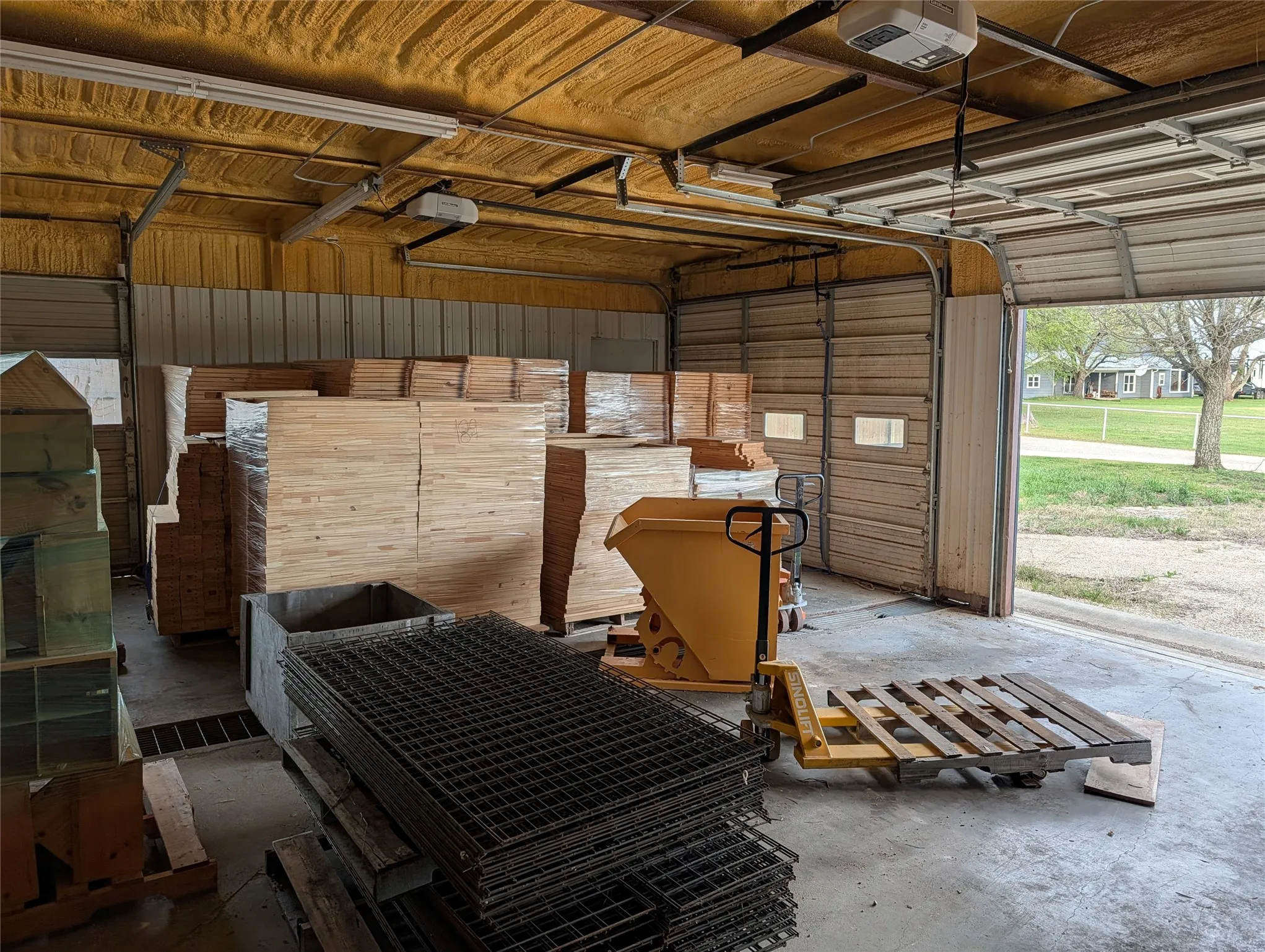 Warehouse For Sale in Mc Lennan County , 18243 N Highway 6, Valley Mills, Texas 76689, 0, 0, Garage spaces, 0 Sqft, built in 2012, Preowned, mls#21248533, Real Estate Agent in Valley Mills, Homes For Sale in Mc Lennan county, Homes For Sale in Valley Mills, Realtor in Valley Mills Texas, Real Estate Brokerage Independent Realty Texas, Luminita Cordes Realtor