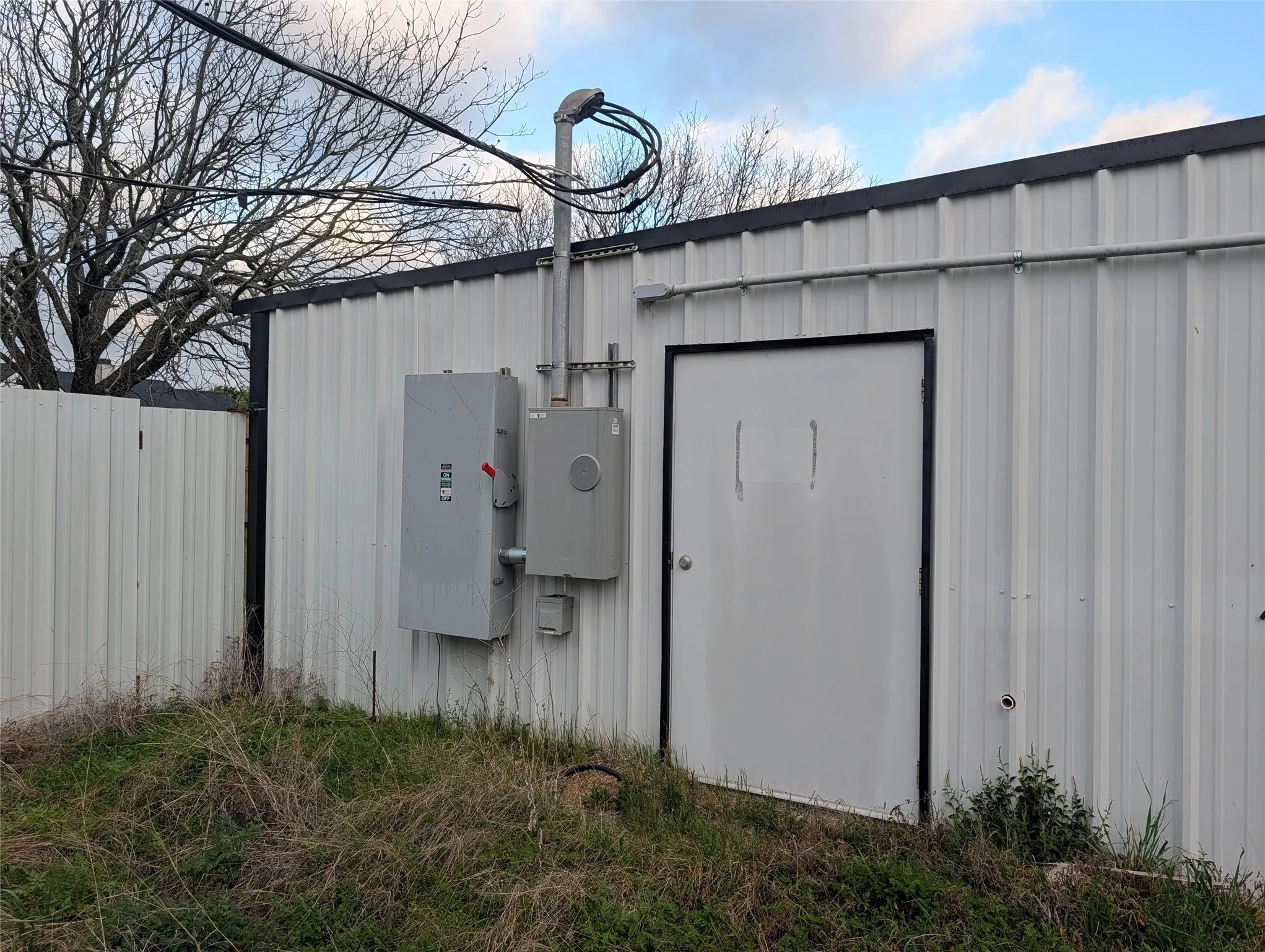 Warehouse For Sale in Mc Lennan County , 18243 N Highway 6, Valley Mills, Texas 76689, 0, 0, Garage spaces, 0 Sqft, built in 2012, Preowned, mls#21248533, Real Estate Agent in Valley Mills, Homes For Sale in Mc Lennan county, Homes For Sale in Valley Mills, Realtor in Valley Mills Texas, Real Estate Brokerage Independent Realty Texas, Luminita Cordes Realtor