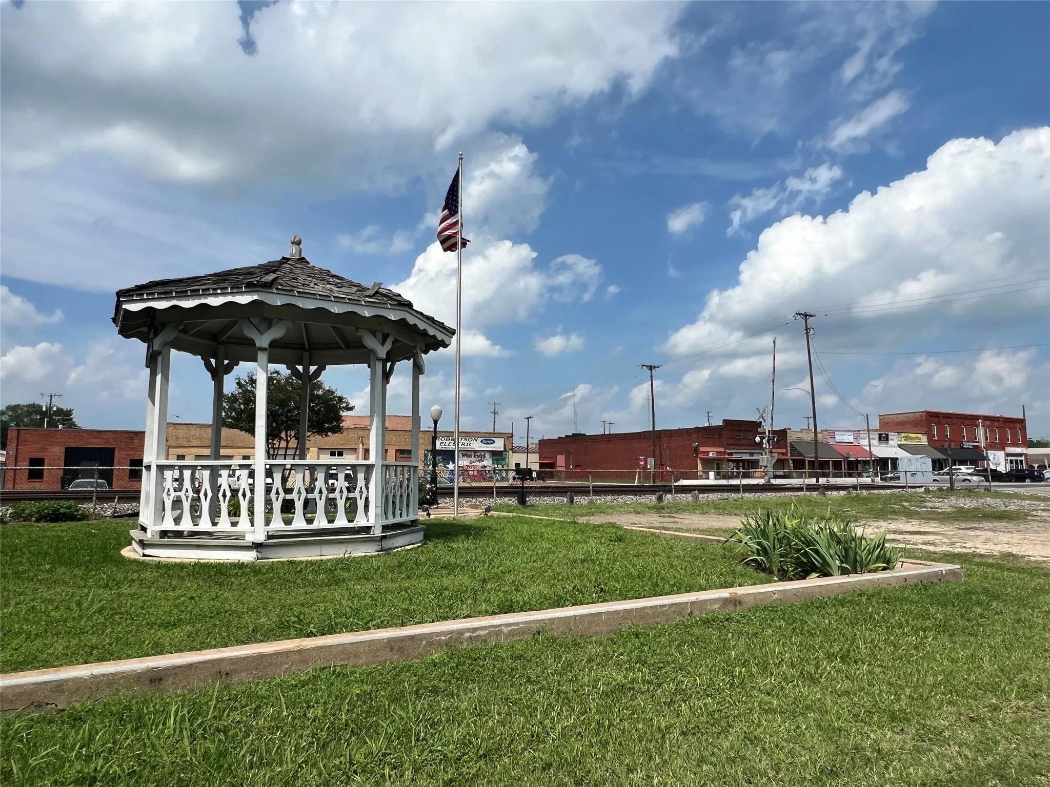 Improved Land For Sale in Van Zandt County , 680 E Shore Drive, Wills Point, Texas 75169, 0, 0, Garage spaces, 0 Sqft, built in 0, mls#21248185, Real Estate Agent in Wills Point, Homes For Sale in Van Zandt county, Homes For Sale in Wills Point, Realtor in Wills Point Texas, Real Estate Brokerage Independent Realty Texas, Luminita Cordes Realtor