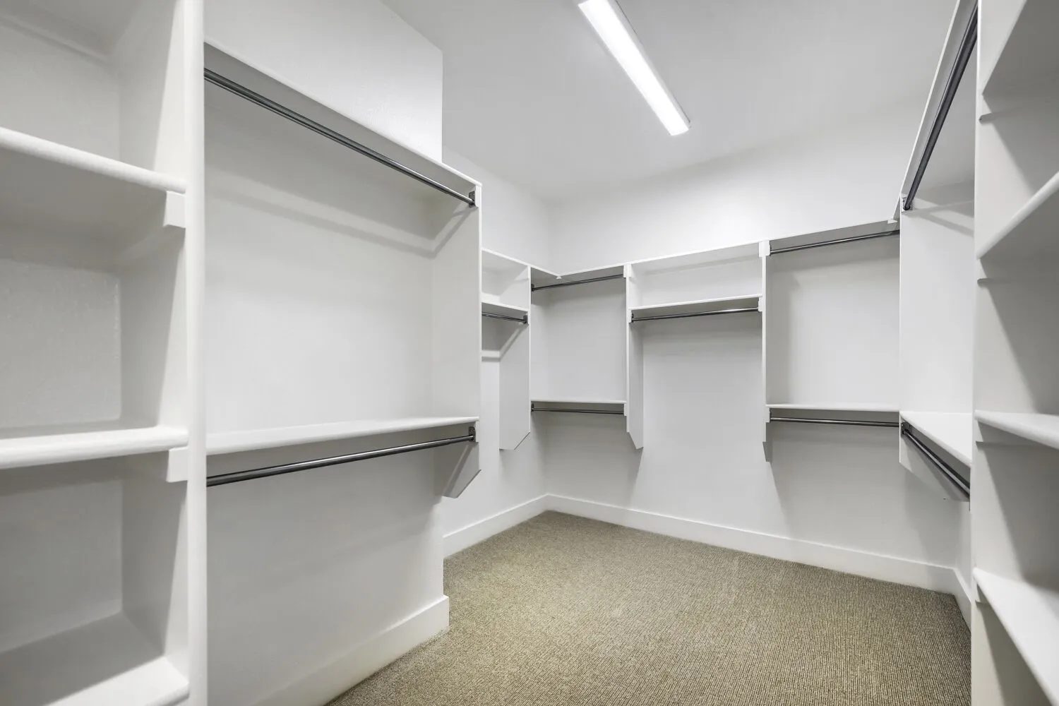 Walk in closet