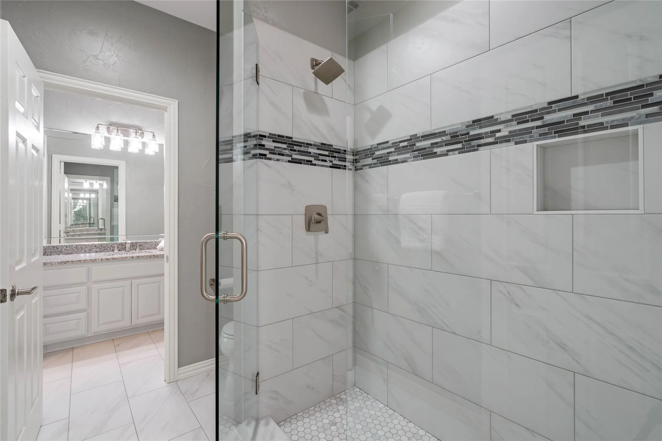 Single Family Residence For Sale in Collin County , 4306 Boulder Drive, Parker, Texas 75002, 5 Bedroom, 4 Bathroom, 3 Garage spaces, 4,478 Sqft, built in 2000, Preowned, mls#21244936, Real Estate Agent in Parker, Homes For Sale in Collin county, Homes For Sale in Parker, Realtor in Parker Texas, Real Estate Brokerage Independent Realty Texas, Luminita Cordes Realtor