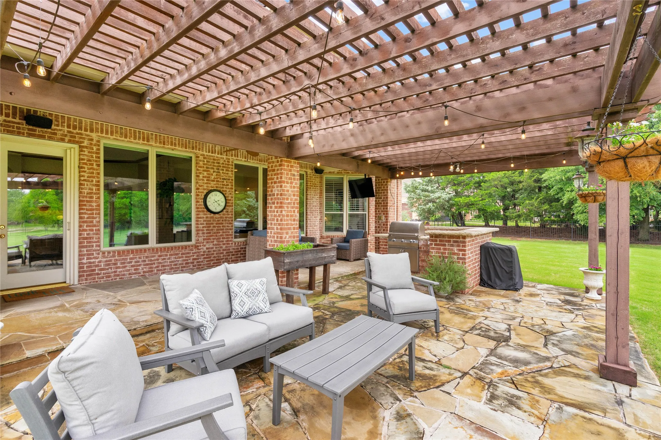 Single Family Residence For Sale in Collin County , 4306 Boulder Drive, Parker, Texas 75002, 5 Bedroom, 4 Bathroom, 3 Garage spaces, 4,478 Sqft, built in 2000, Preowned, mls#21244936, Real Estate Agent in Parker, Homes For Sale in Collin county, Homes For Sale in Parker, Realtor in Parker Texas, Real Estate Brokerage Independent Realty Texas, Luminita Cordes Realtor