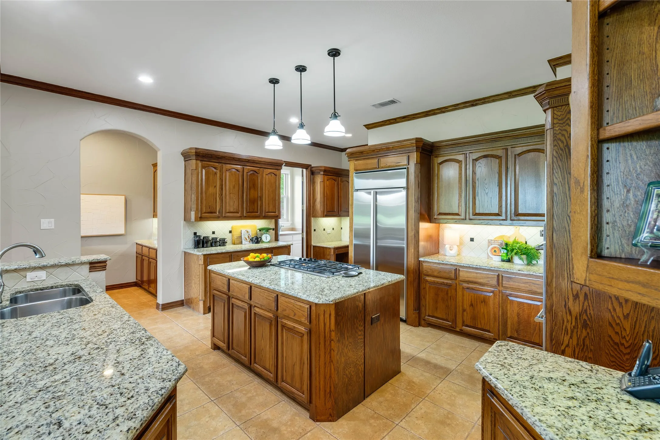 Single Family Residence For Sale in Collin County , 4306 Boulder Drive, Parker, Texas 75002, 5 Bedroom, 4 Bathroom, 3 Garage spaces, 4,478 Sqft, built in 2000, Preowned, mls#21244936, Real Estate Agent in Parker, Homes For Sale in Collin county, Homes For Sale in Parker, Realtor in Parker Texas, Real Estate Brokerage Independent Realty Texas, Luminita Cordes Realtor