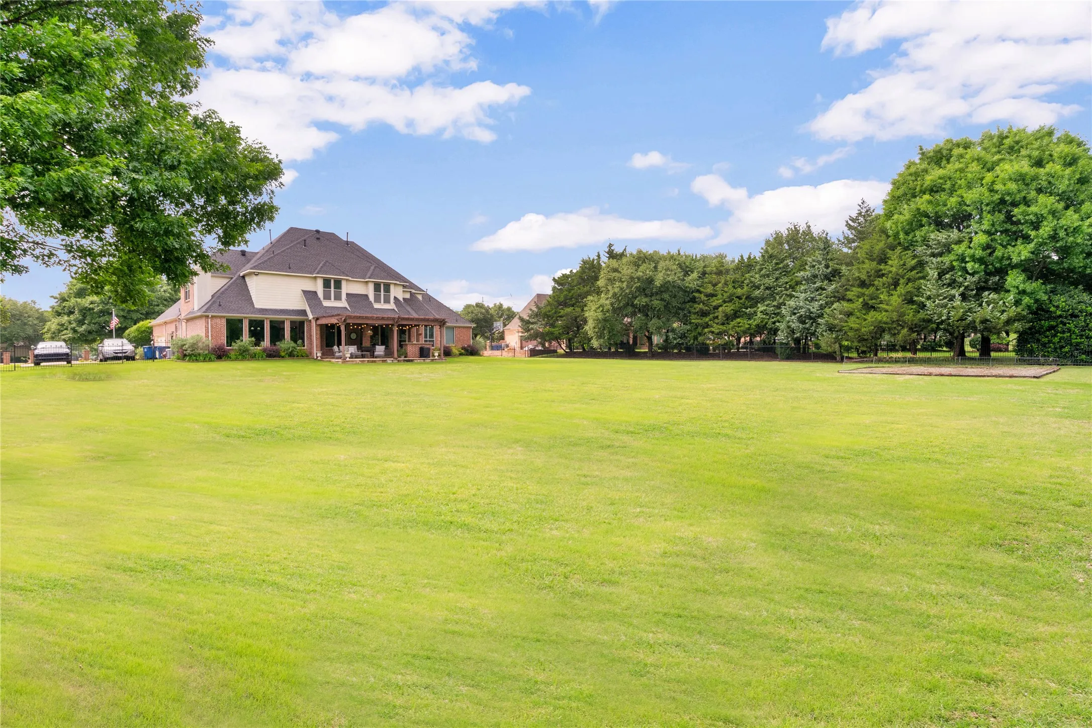 Single Family Residence For Sale in Collin County , 4306 Boulder Drive, Parker, Texas 75002, 5 Bedroom, 4 Bathroom, 3 Garage spaces, 4,478 Sqft, built in 2000, Preowned, mls#21244936, Real Estate Agent in Parker, Homes For Sale in Collin county, Homes For Sale in Parker, Realtor in Parker Texas, Real Estate Brokerage Independent Realty Texas, Luminita Cordes Realtor