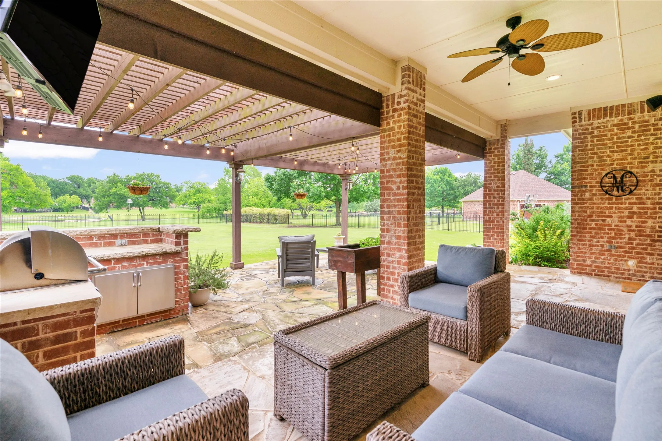 Single Family Residence For Sale in Collin County , 4306 Boulder Drive, Parker, Texas 75002, 5 Bedroom, 4 Bathroom, 3 Garage spaces, 4,478 Sqft, built in 2000, Preowned, mls#21244936, Real Estate Agent in Parker, Homes For Sale in Collin county, Homes For Sale in Parker, Realtor in Parker Texas, Real Estate Brokerage Independent Realty Texas, Luminita Cordes Realtor
