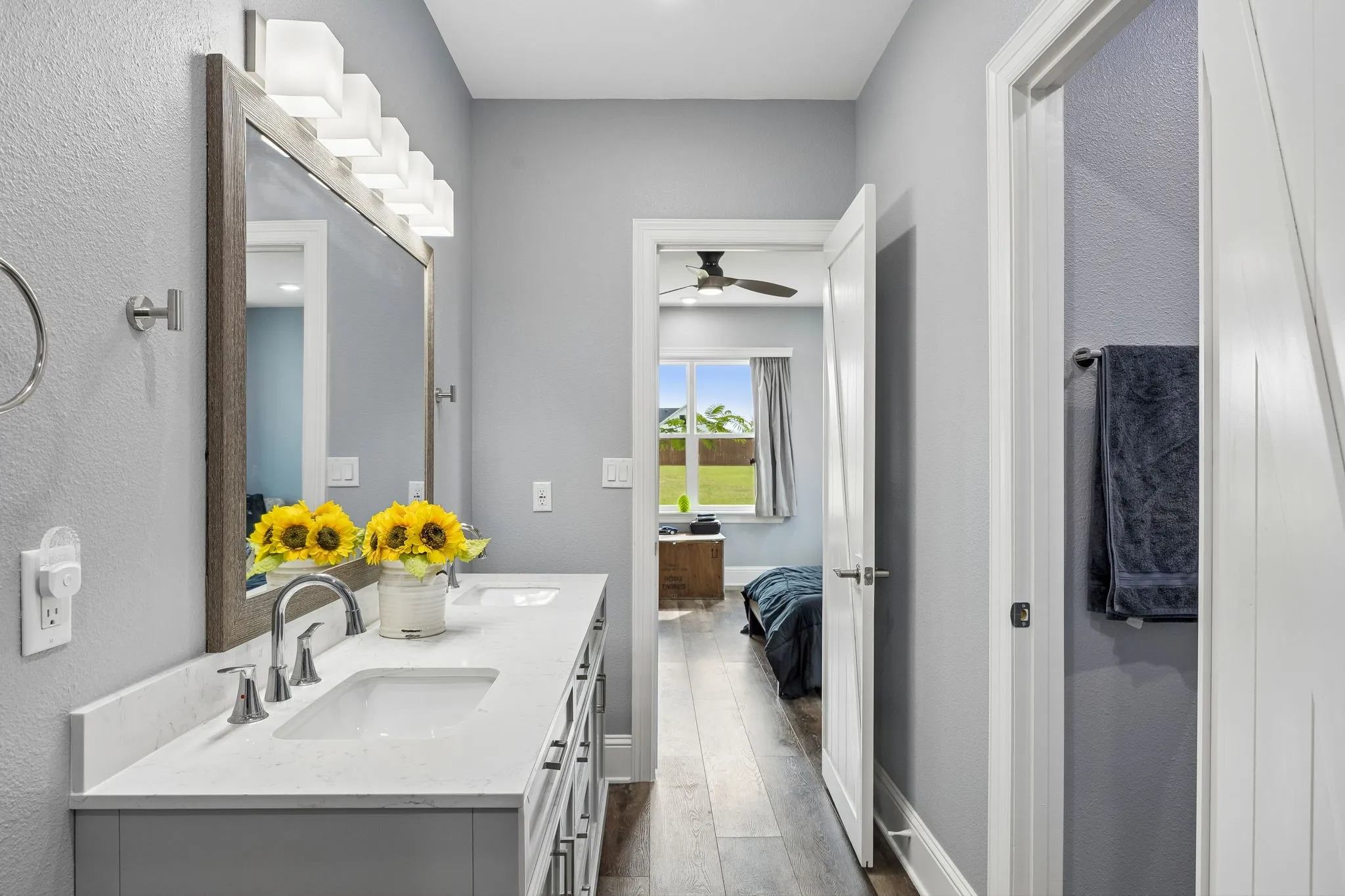 Single Family Residence For Sale in Van Zandt County , 761 Private Road 7005, Edgewood, Texas 75117, 3 Bedroom, 2 Bathroom, 2 Garage spaces, 3,409 Sqft, built in 2025, Preowned, Price $1,099,000, mls#21247788, Real Estate Agent in Edgewood, Homes For Sale in Van Zandt county, Homes For Sale in Edgewood, Realtor in Edgewood Texas, Real Estate Brokerage Independent Realty Texas, Luminita Cordes Realtor