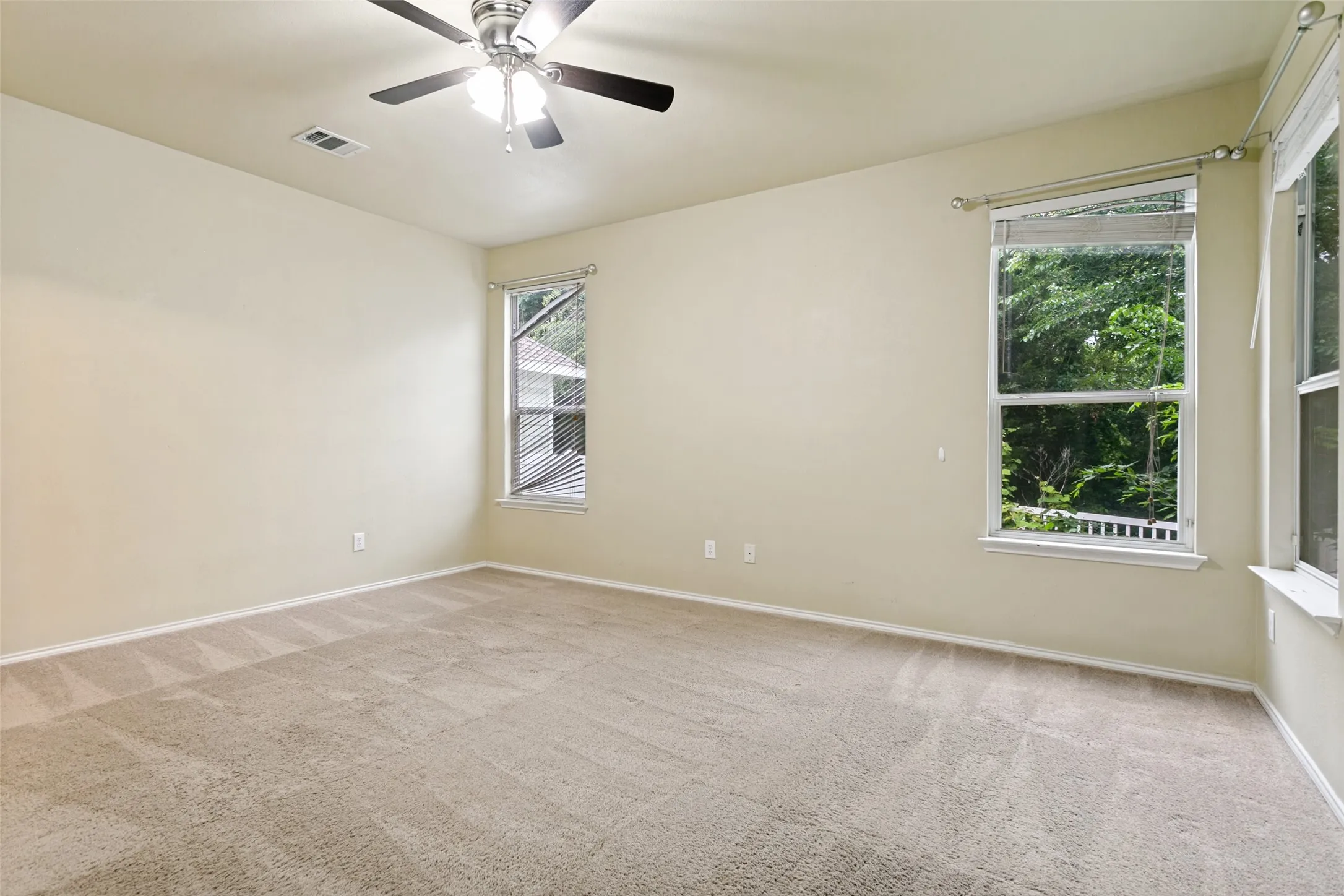 Single Family Residence For Sale in Denton County , 9917 Cherry Hill Lane, Providence Village, Texas 76227, 4 Bedrooms, 2 Bathrooms, 2 Garage spaces, 2,452 Sqft, built in 2004, Price $330,000, mls#21244824, Real Estate Agent in Providence Village, Homes For Sale in Denton county, Homes For Sale in Providence Village, Realtor in Providence Village Texas, Real Estate Brokerage Independent Realty Texas, Luminita Cordes Realtor