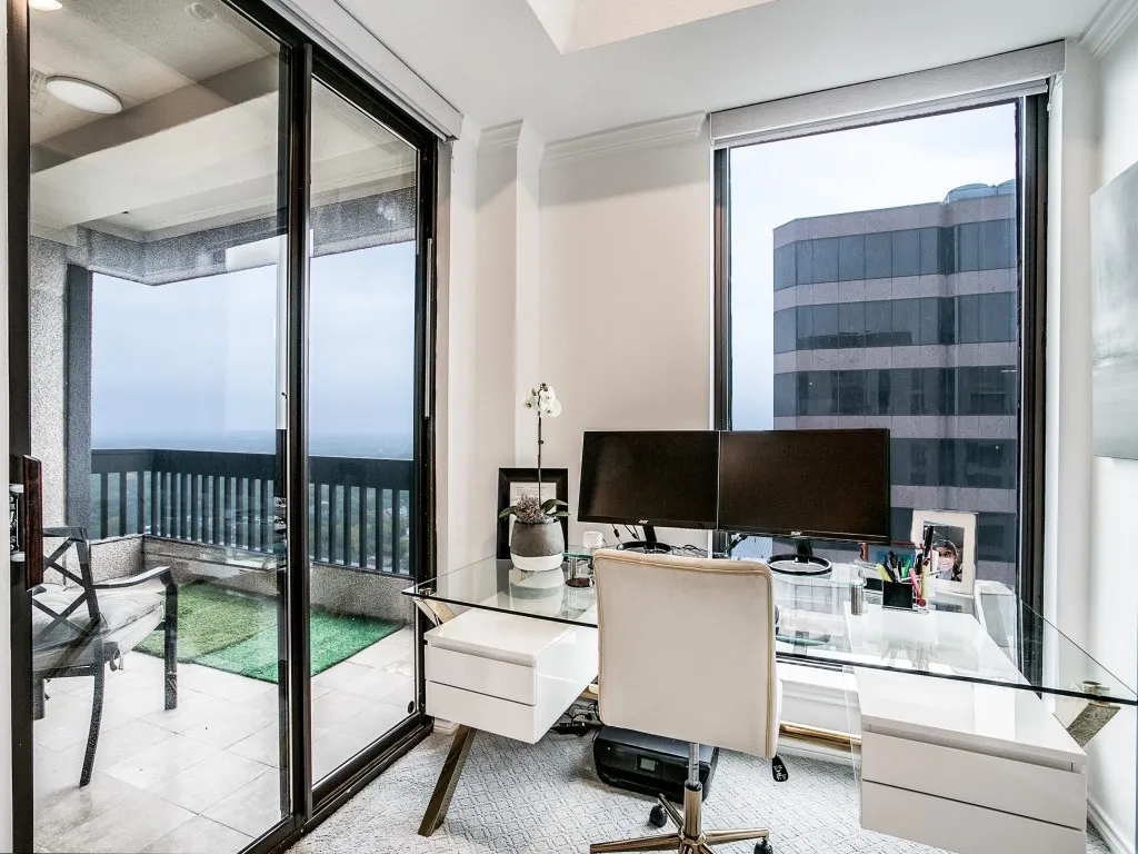 Condominium For Sale in Dallas County , 5909 Luther Lane 2204, Dallas, Texas 75225, 3 Bedroom, 3 Bathroom, 3 Garage spaces, 2,359 Sqft, built in 1983, Preowned, Price $1,400,000, mls#21244973, Real Estate Agent in Dallas, Homes For Sale in Dallas county, Homes For Sale in Dallas, Realtor in Dallas Texas, Real Estate Brokerage Independent Realty Texas, Luminita Cordes Realtor
