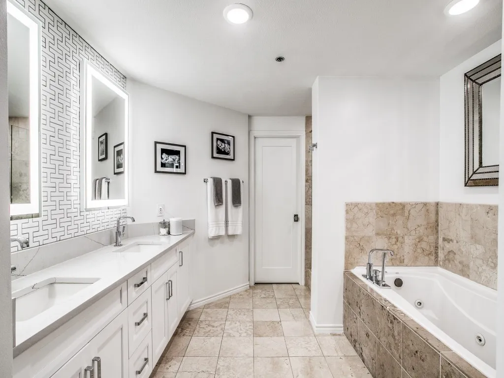 Condominium For Sale in Dallas County , 5909 Luther Lane 2204, Dallas, Texas 75225, 3 Bedroom, 3 Bathroom, 3 Garage spaces, 2,359 Sqft, built in 1983, Preowned, Price $1,400,000, mls#21244973, Real Estate Agent in Dallas, Homes For Sale in Dallas county, Homes For Sale in Dallas, Realtor in Dallas Texas, Real Estate Brokerage Independent Realty Texas, Luminita Cordes Realtor