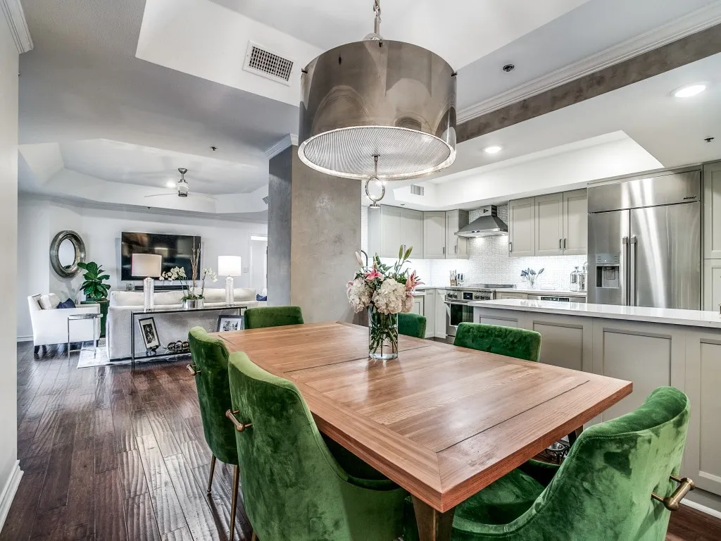 Condominium For Sale in Dallas County , 5909 Luther Lane 2204, Dallas, Texas 75225, 3 Bedroom, 3 Bathroom, 3 Garage spaces, 2,359 Sqft, built in 1983, Preowned, Price $1,400,000, mls#21244973, Real Estate Agent in Dallas, Homes For Sale in Dallas county, Homes For Sale in Dallas, Realtor in Dallas Texas, Real Estate Brokerage Independent Realty Texas, Luminita Cordes Realtor