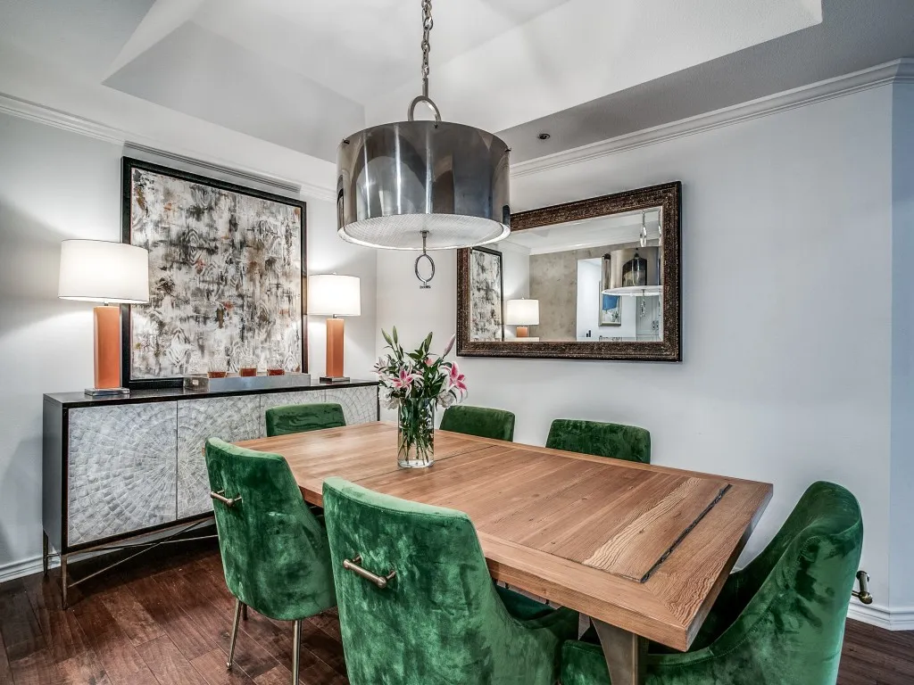 Condominium For Sale in Dallas County , 5909 Luther Lane 2204, Dallas, Texas 75225, 3 Bedroom, 3 Bathroom, 3 Garage spaces, 2,359 Sqft, built in 1983, Preowned, Price $1,400,000, mls#21244973, Real Estate Agent in Dallas, Homes For Sale in Dallas county, Homes For Sale in Dallas, Realtor in Dallas Texas, Real Estate Brokerage Independent Realty Texas, Luminita Cordes Realtor
